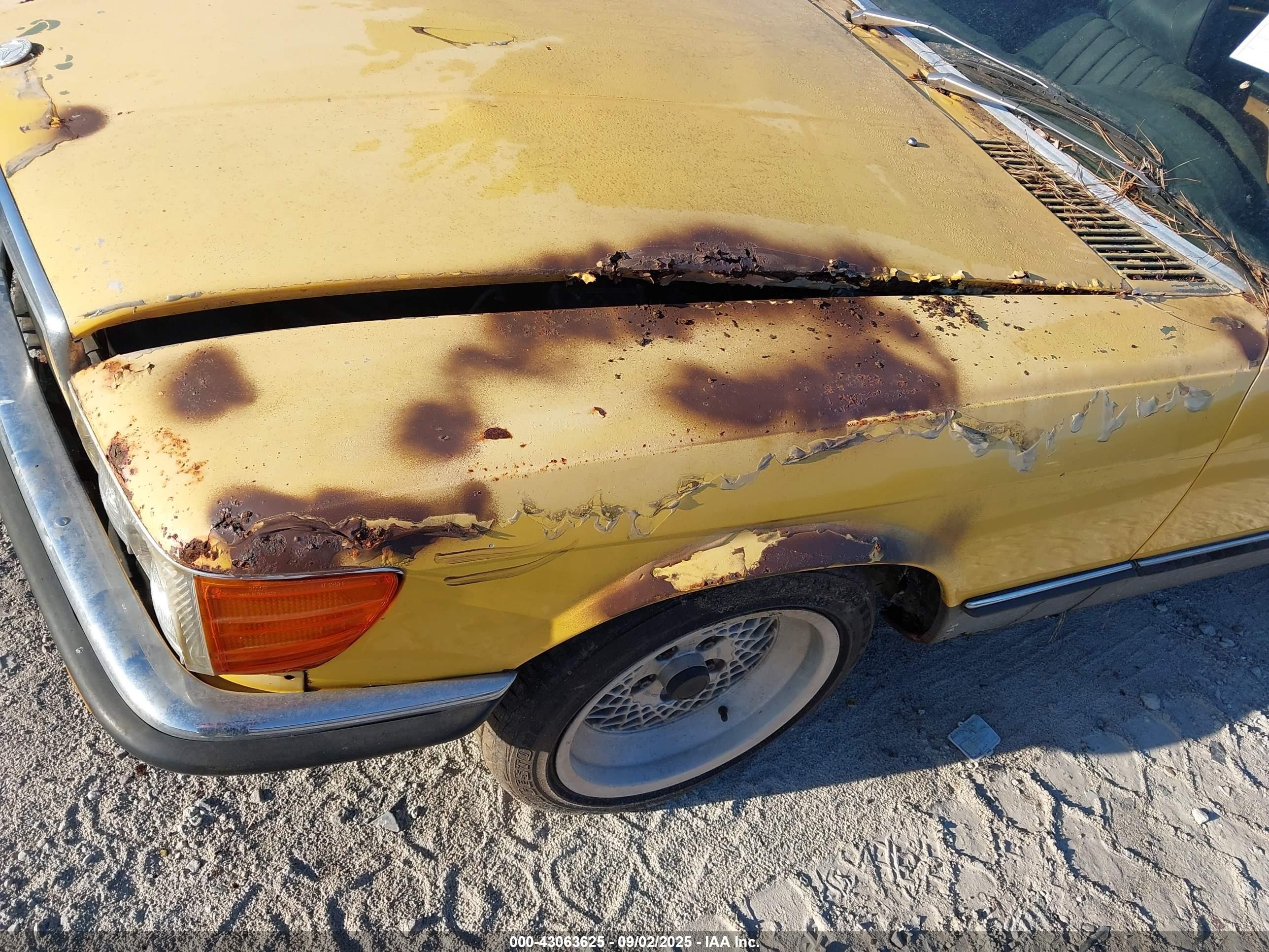 1972 Mercedes 280se   Желтый vin: 10704212002756   