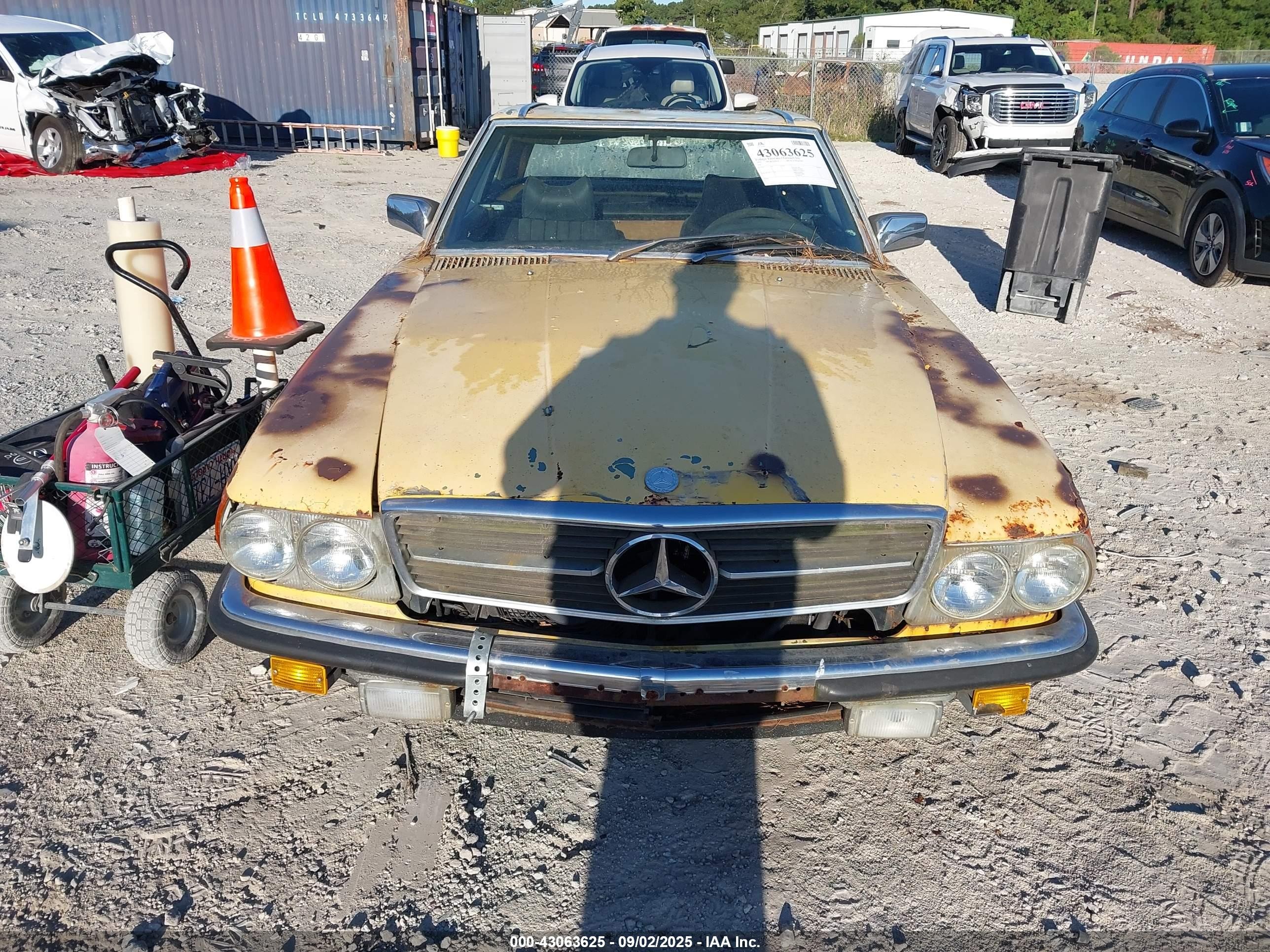1972 Mercedes 280se   Желтый vin: 10704212002756   