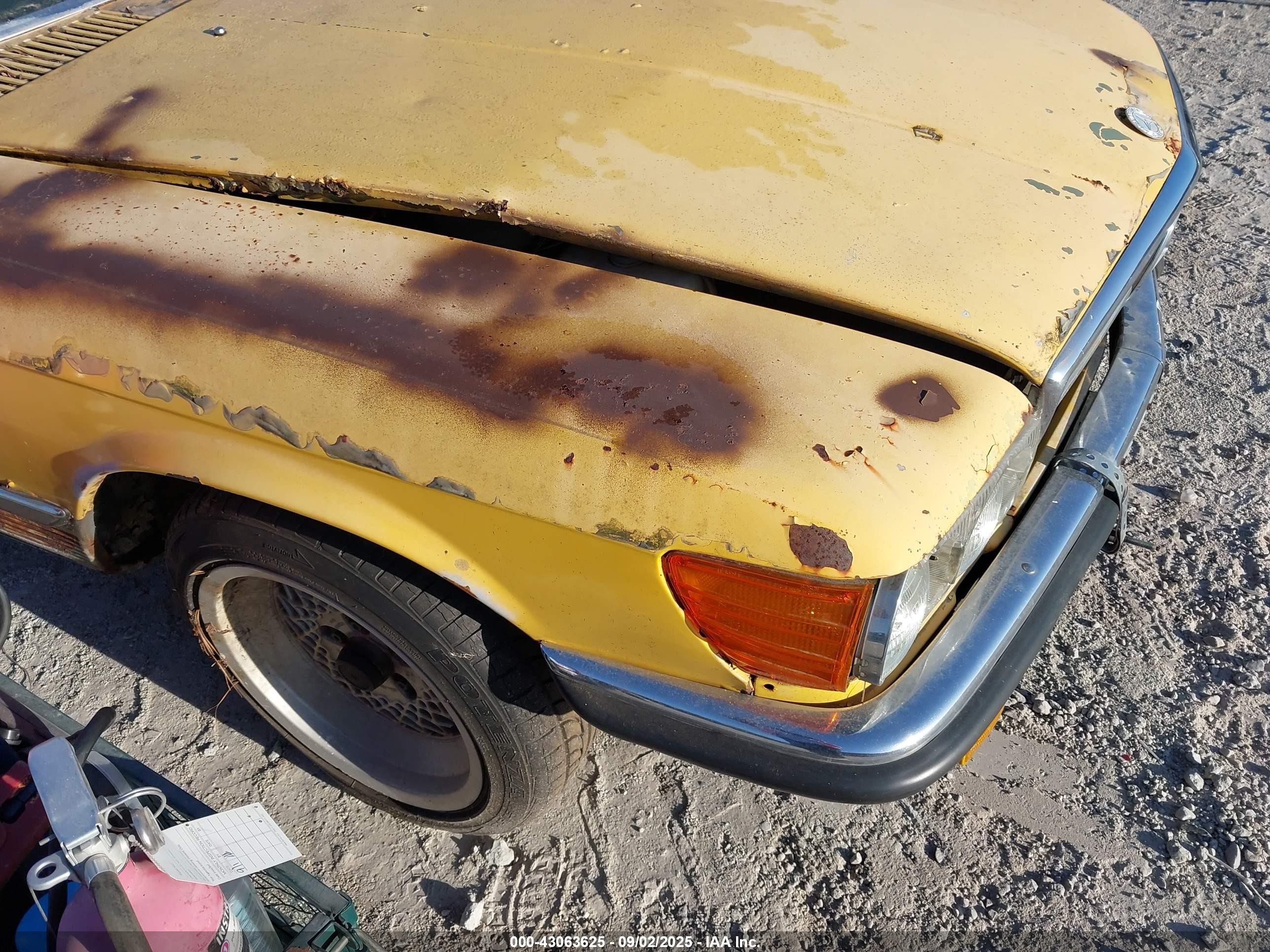 1972 Mercedes 280se   Желтый vin: 10704212002756   