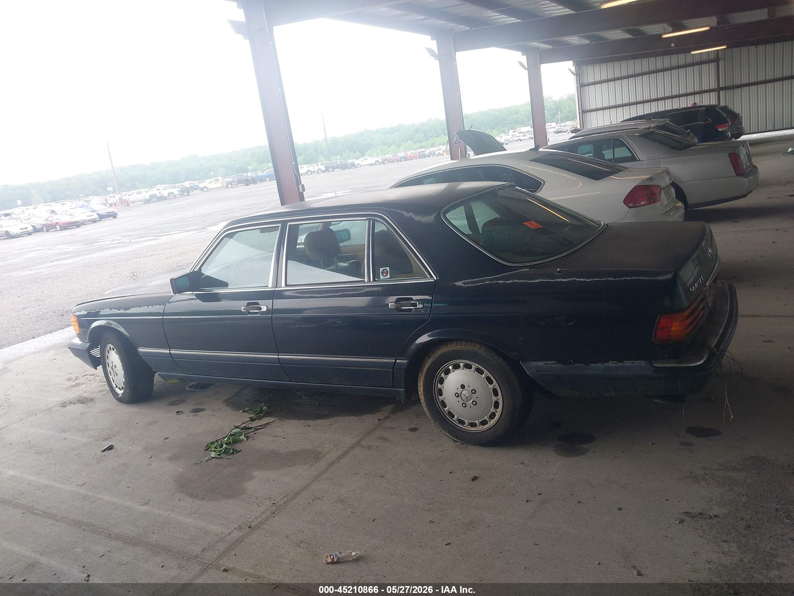 1991 Mercedes-benz 560 Sel Blue vin: WDBCA39E7MA565502
