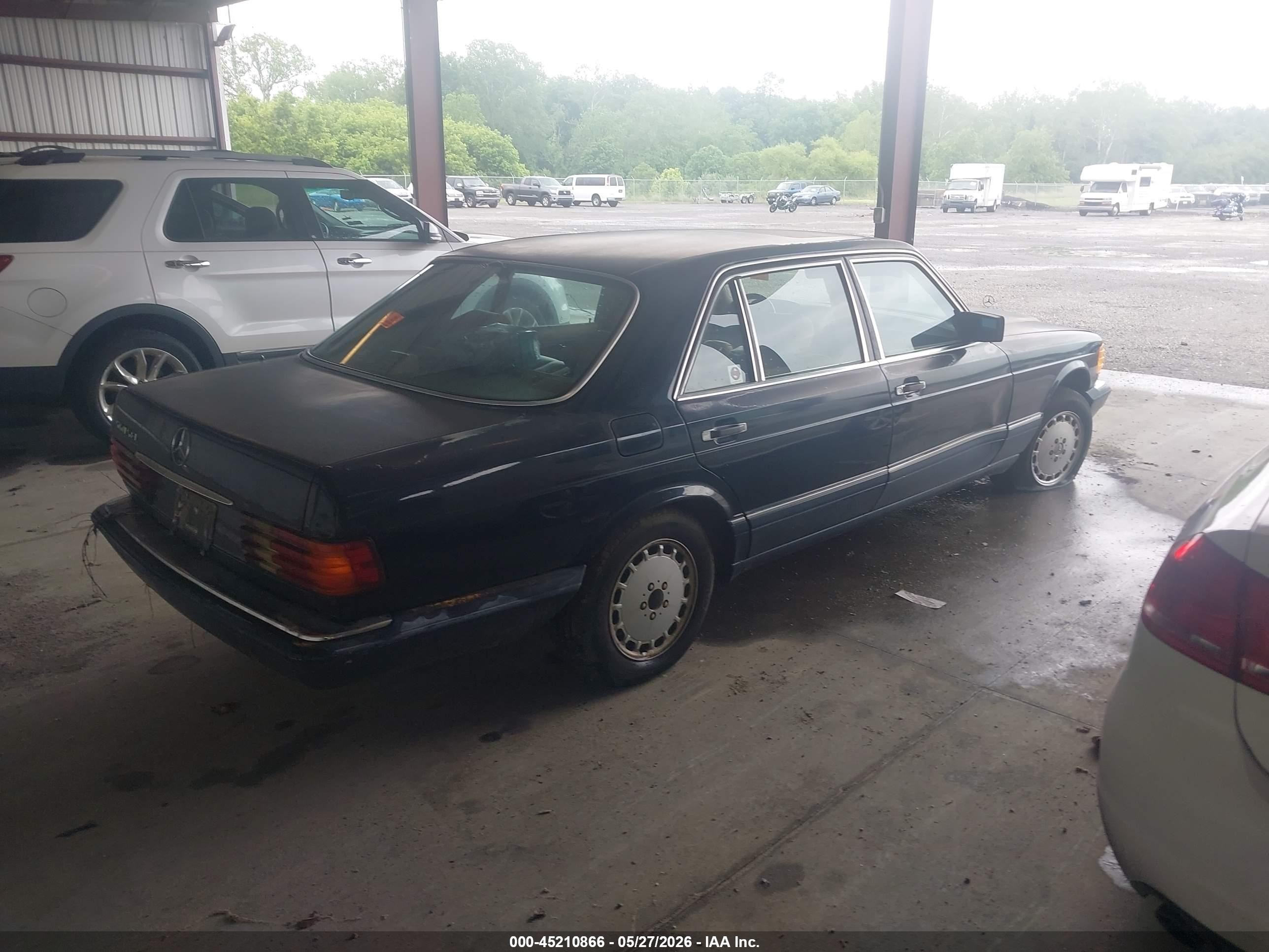 1991 Mercedes-benz 560 Sel Blue vin: WDBCA39E7MA565502
