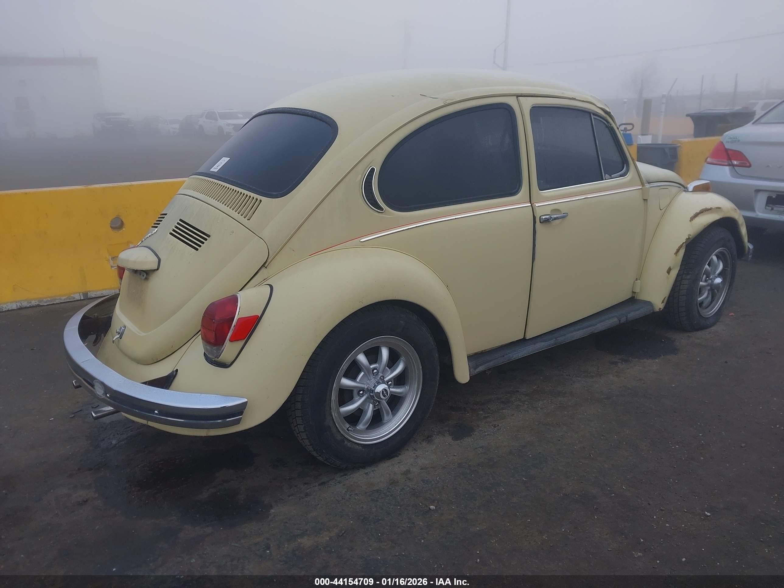 1971 Volkswagen Beetle   Yellow vin: 00000001112021096