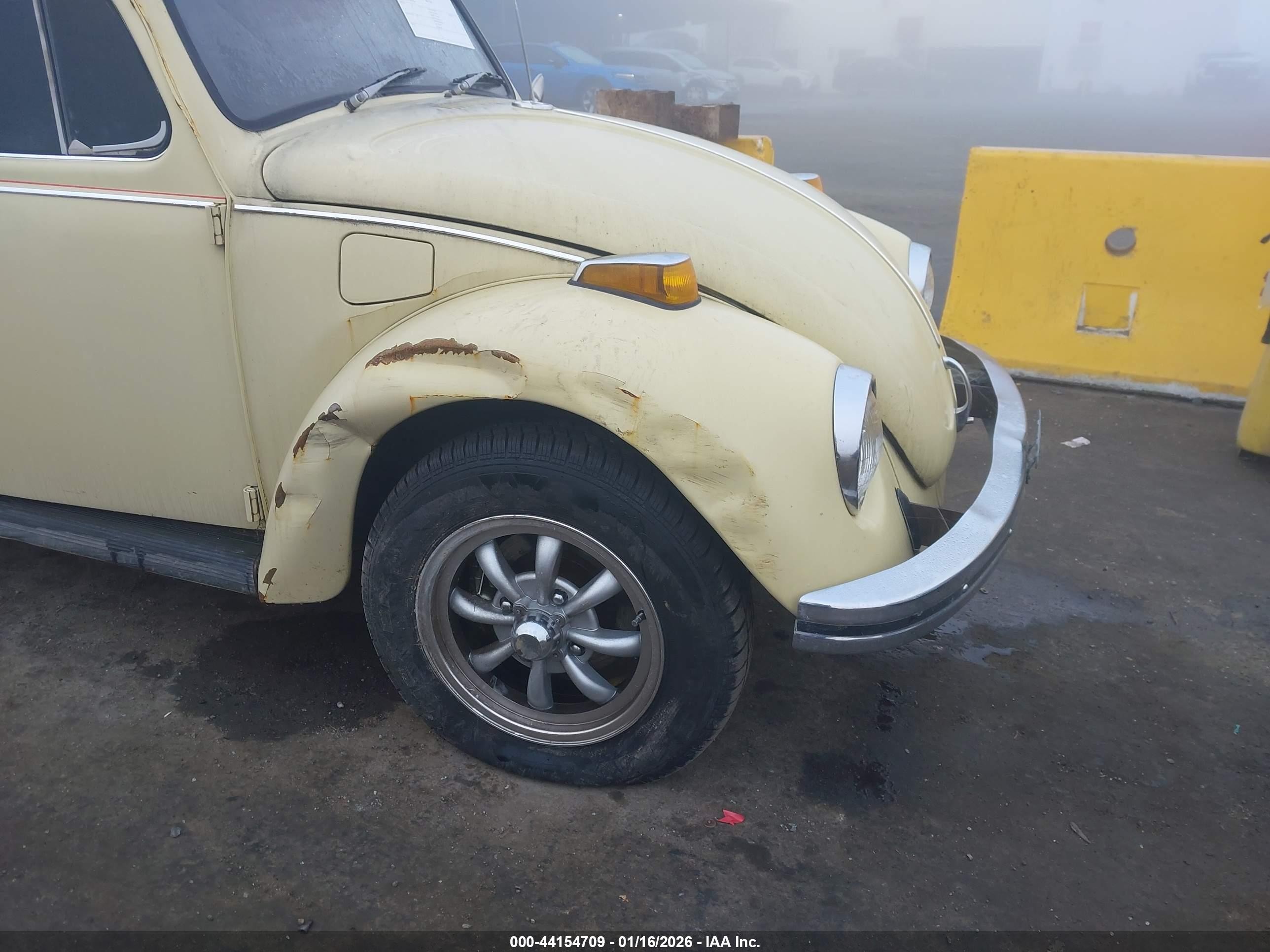 1971 Volkswagen Beetle   Yellow vin: 00000001112021096