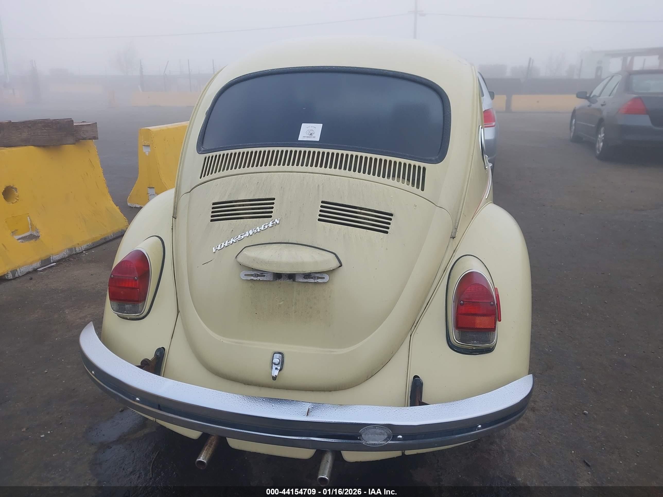 1971 Volkswagen Beetle   Yellow vin: 00000001112021096