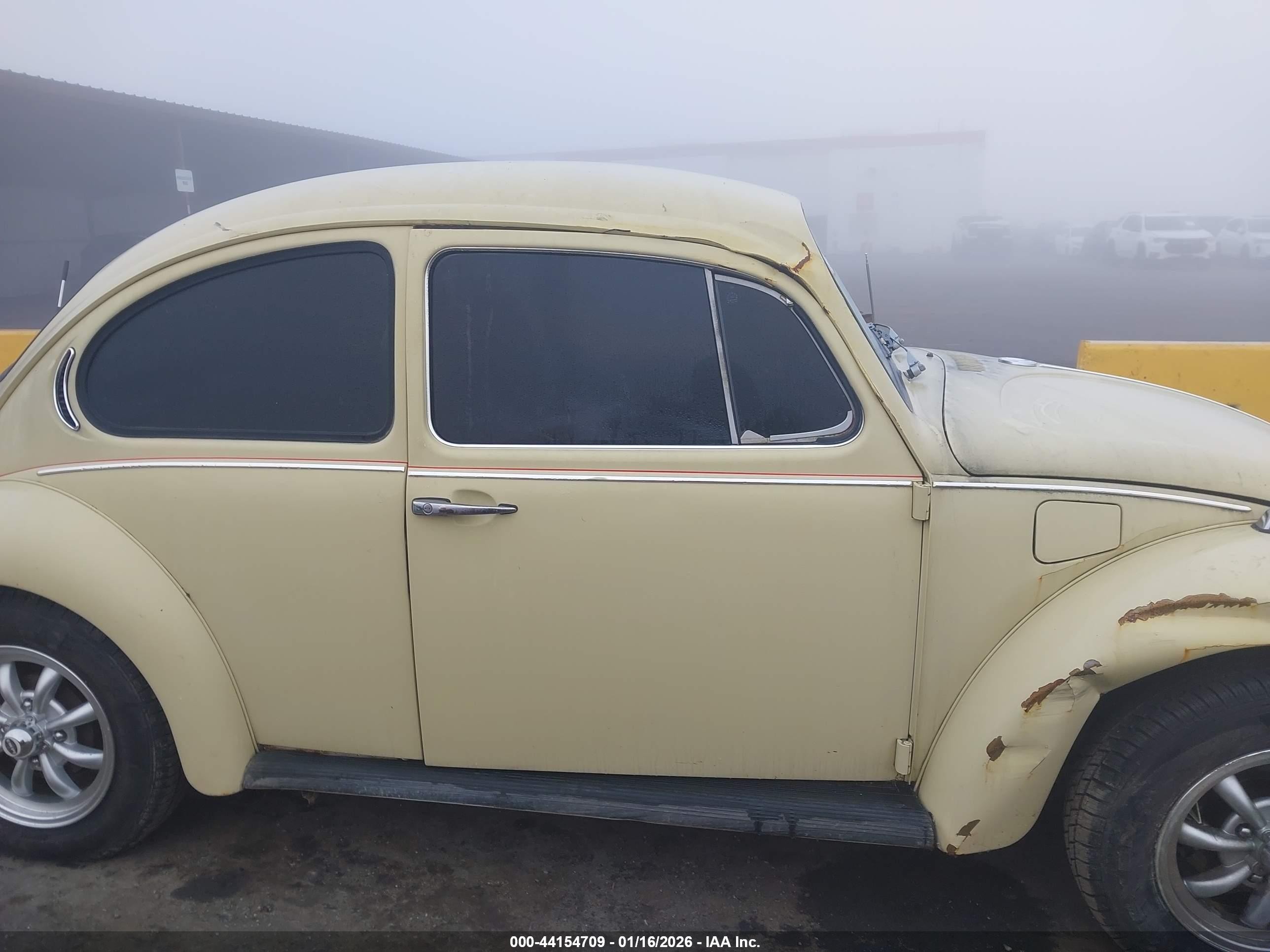 1971 Volkswagen Beetle   Yellow vin: 00000001112021096