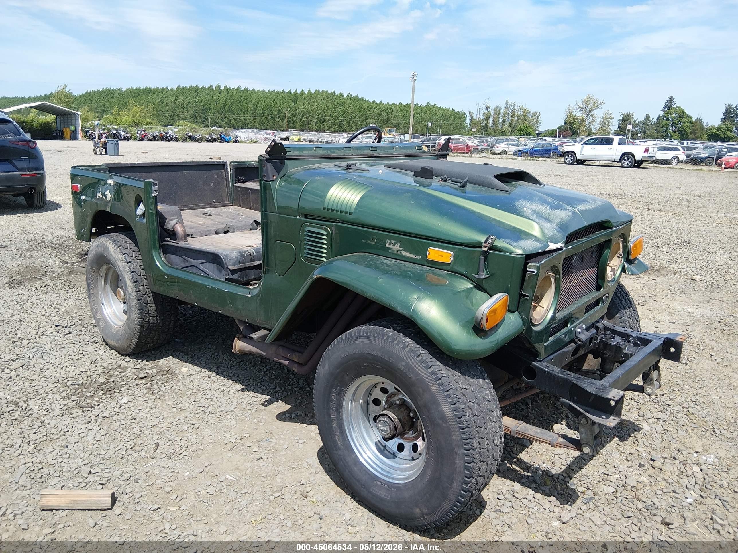 FJ40100316