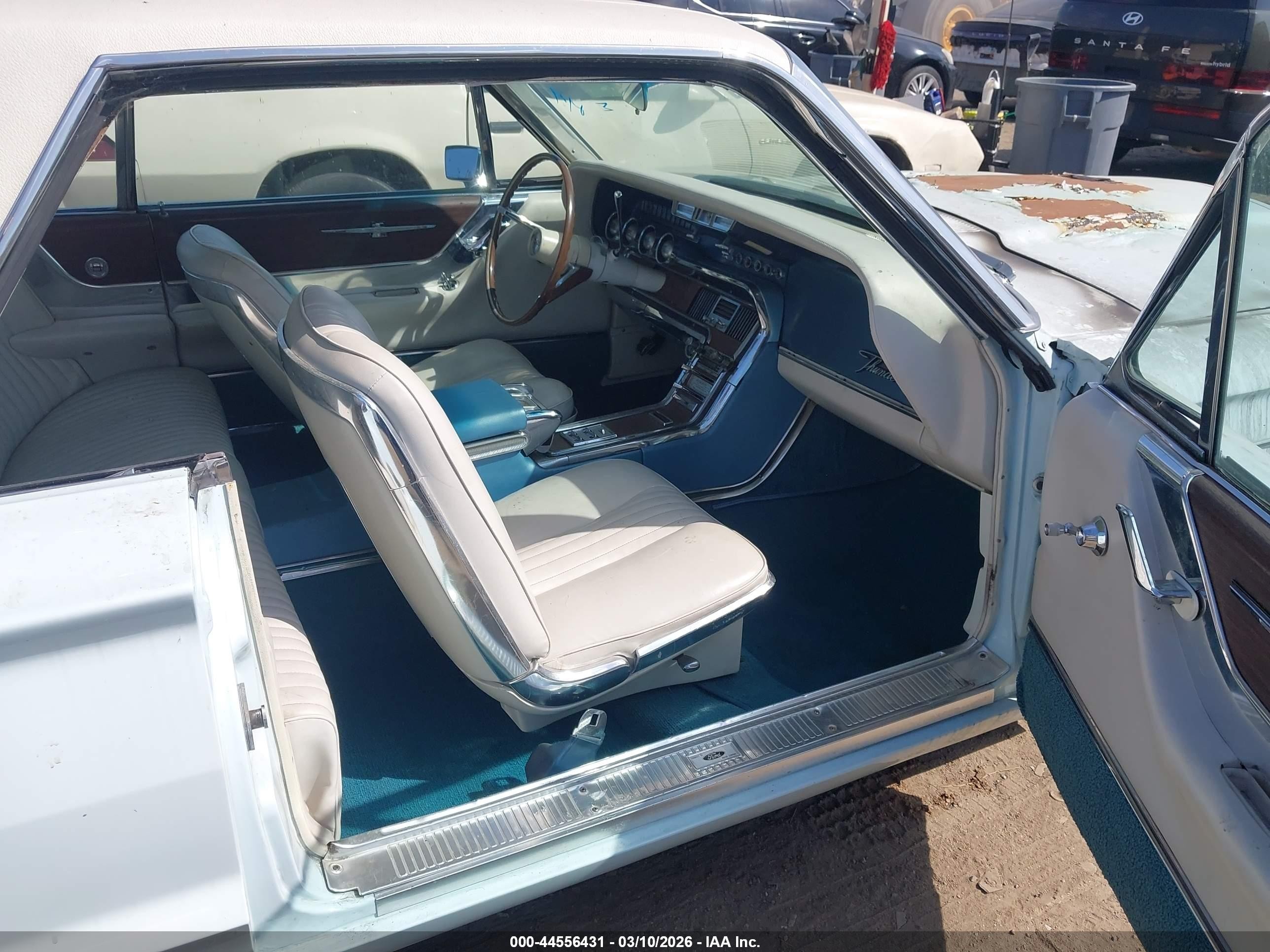 1970 Ford Thunderbird Light Blue vin: 5Y87Z136555