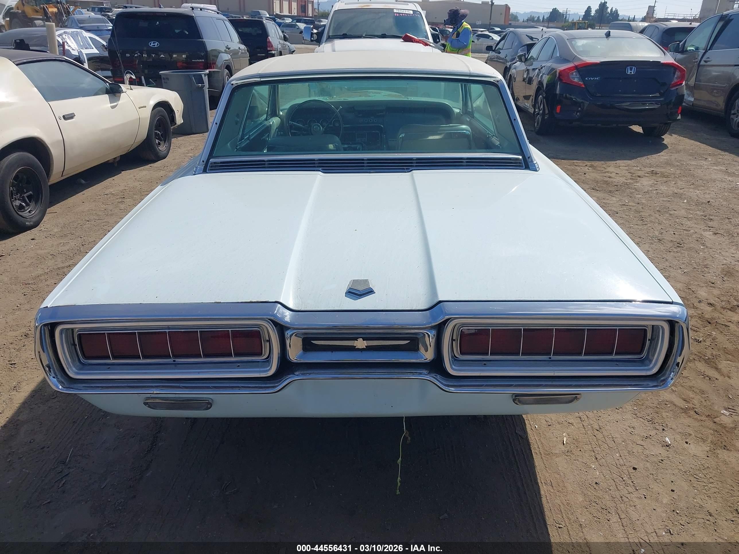 1970 Ford Thunderbird Light Blue vin: 5Y87Z136555