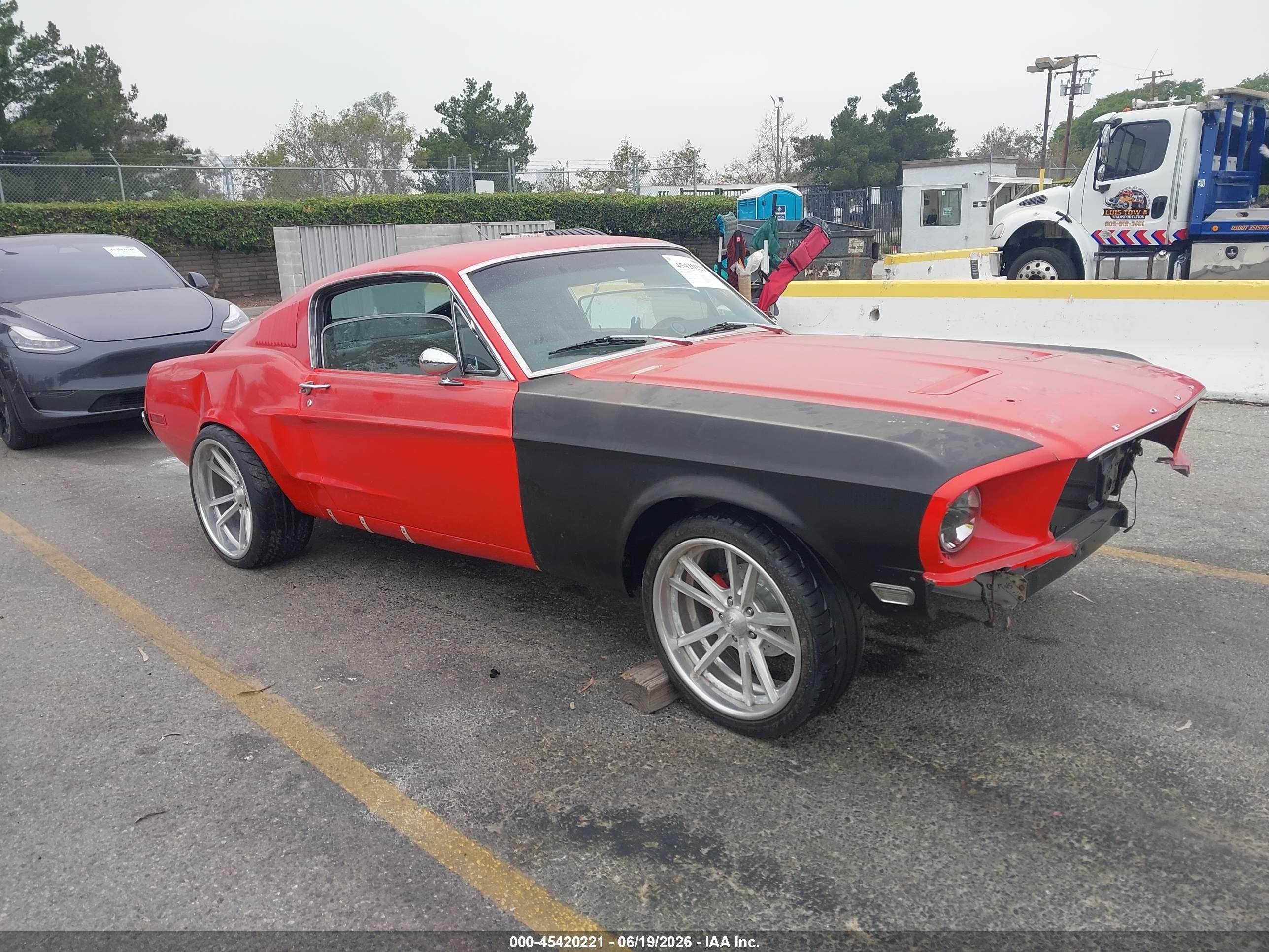 1968 Ford Mustang   Красный vin: 0000008T02C107097