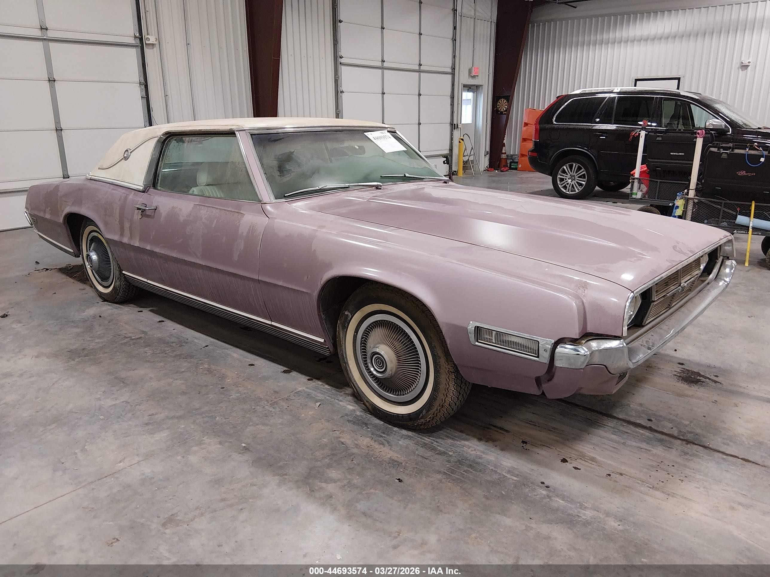 1969 Ford Thunderbird   Purple vin: 0000009J84N104152