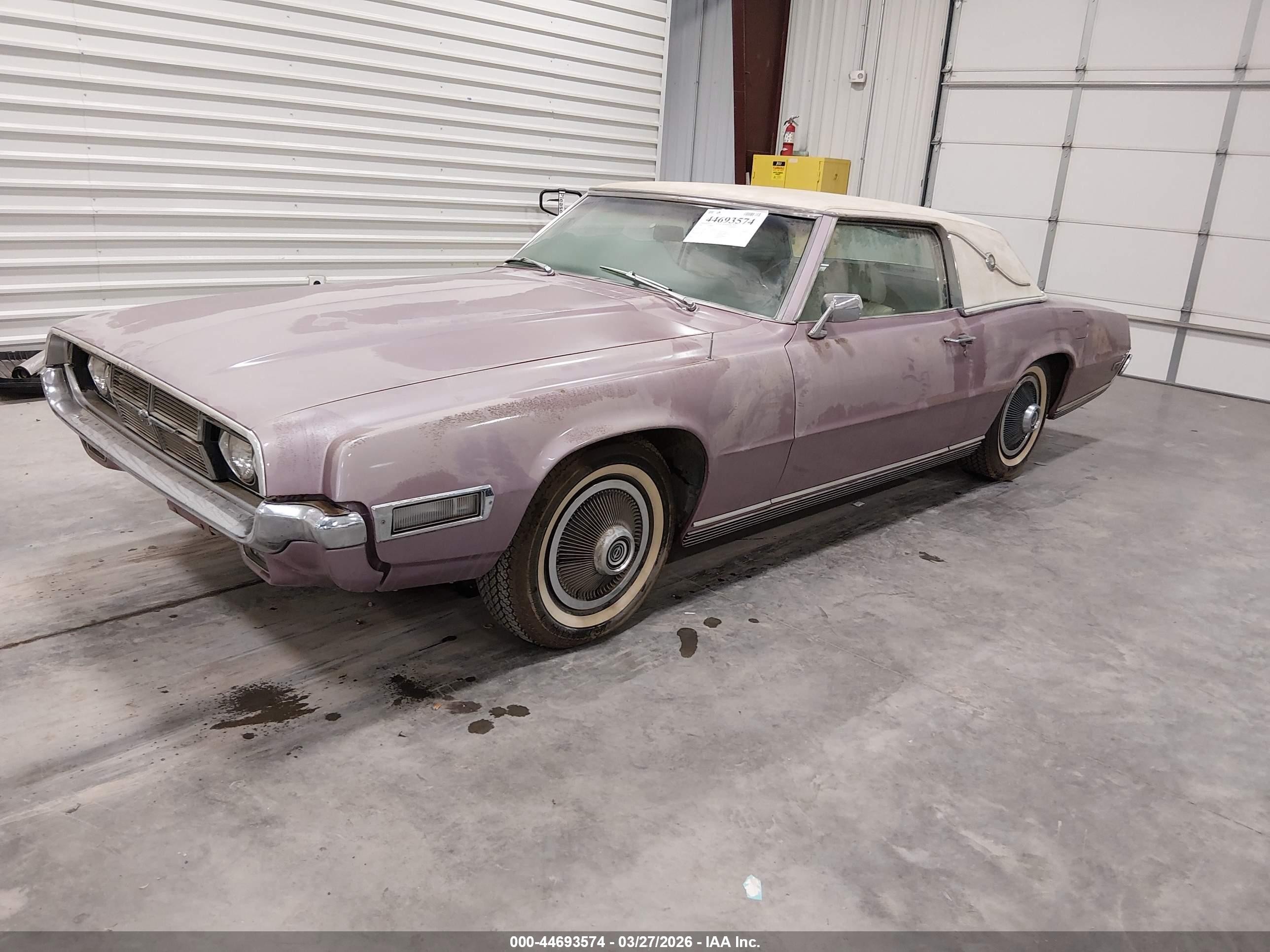 1969 Ford Thunderbird   Purple vin: 0000009J84N104152