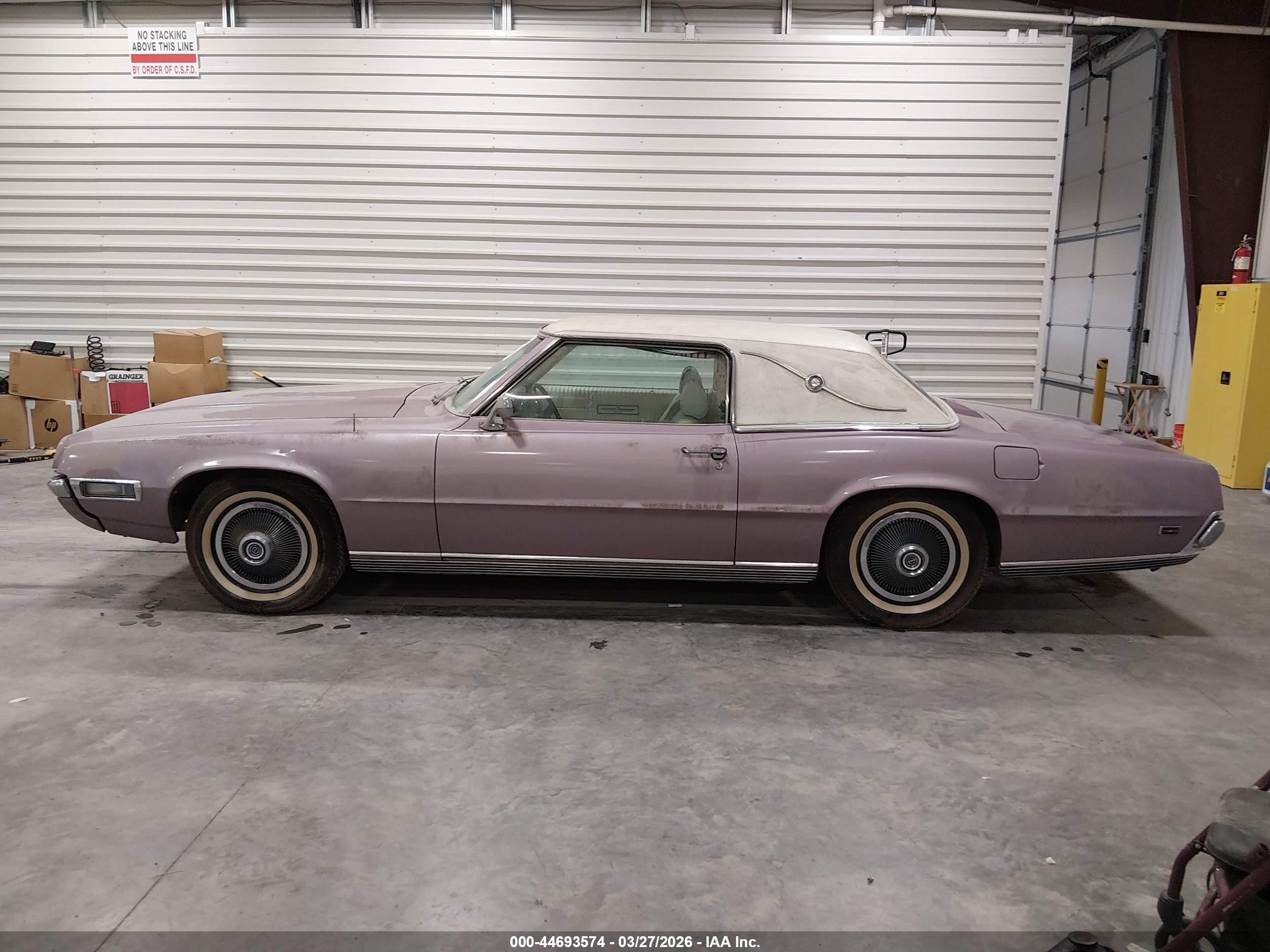 1969 Ford Thunderbird   Purple vin: 0000009J84N104152