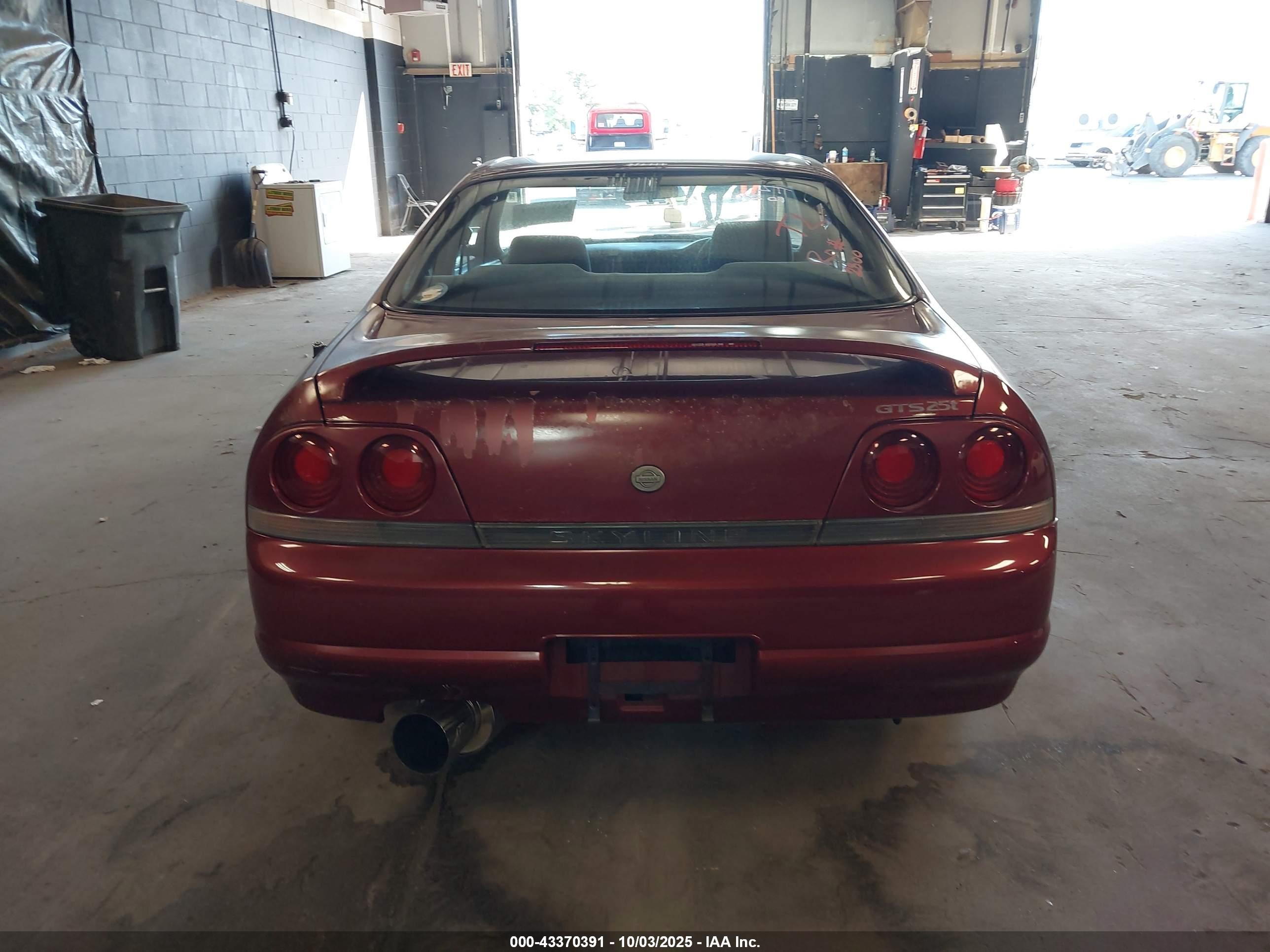 1995 Nissan Skyline   Red vin: 000000ECR33053904