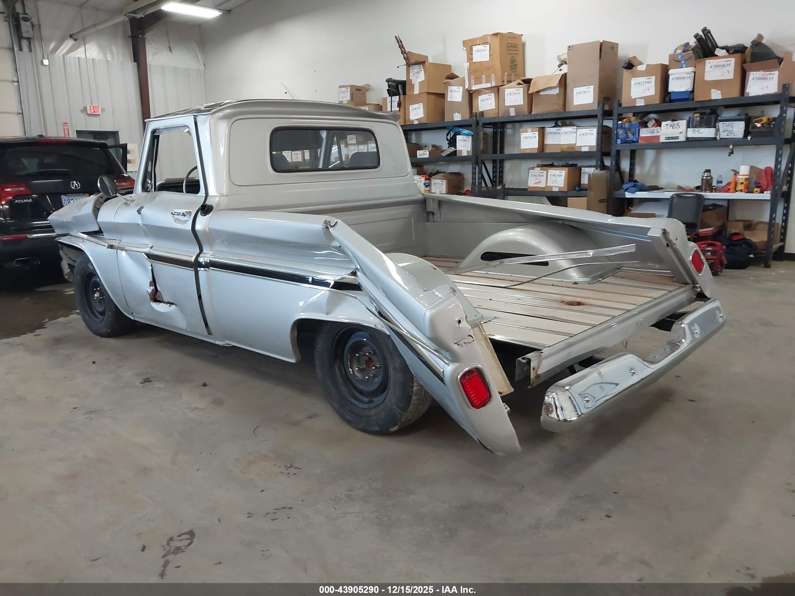 1965 Chev C10   Серебряный vin: 00000C2545Z141325