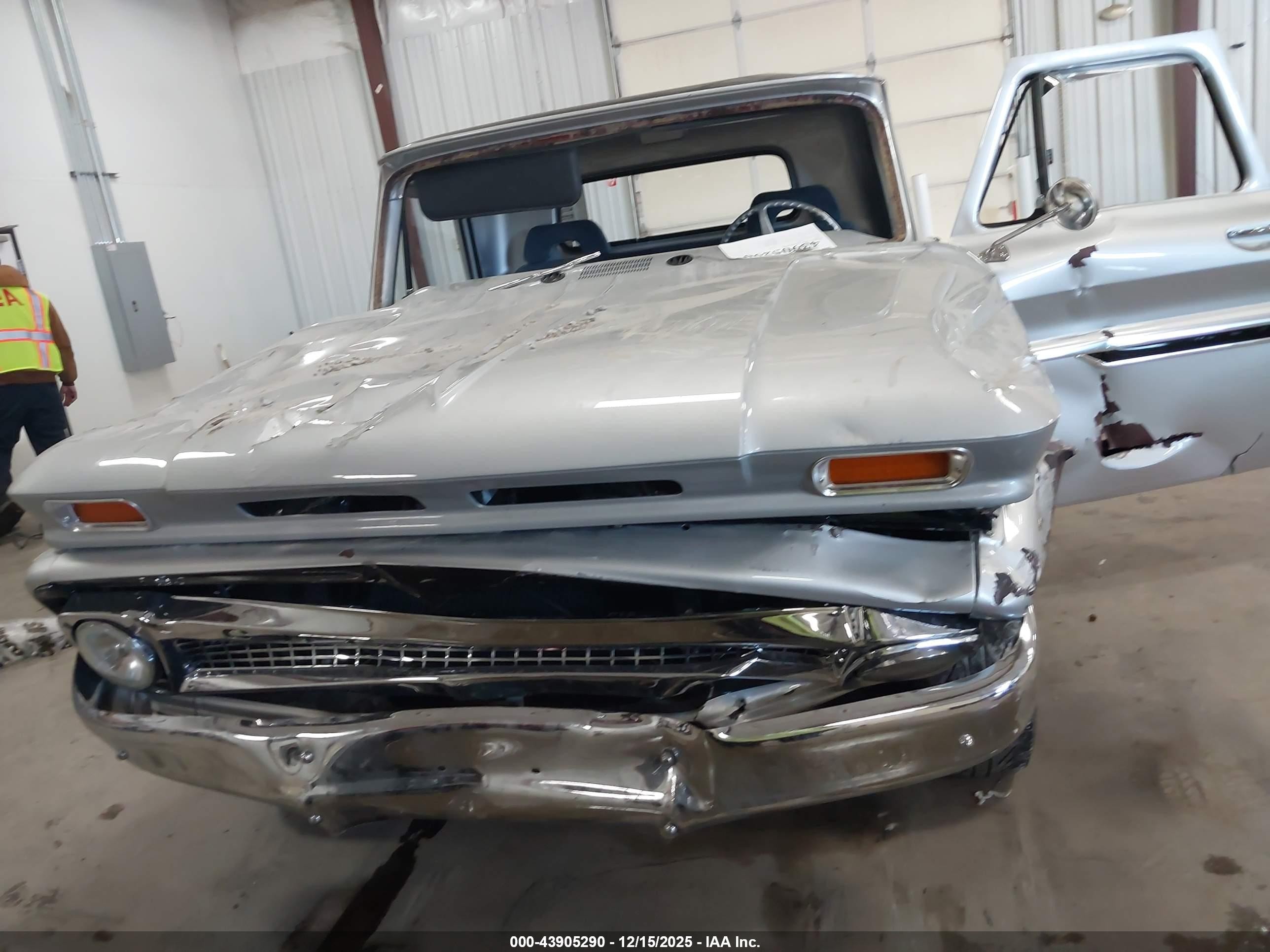 1965 Chev C10   Серебряный vin: 00000C2545Z141325