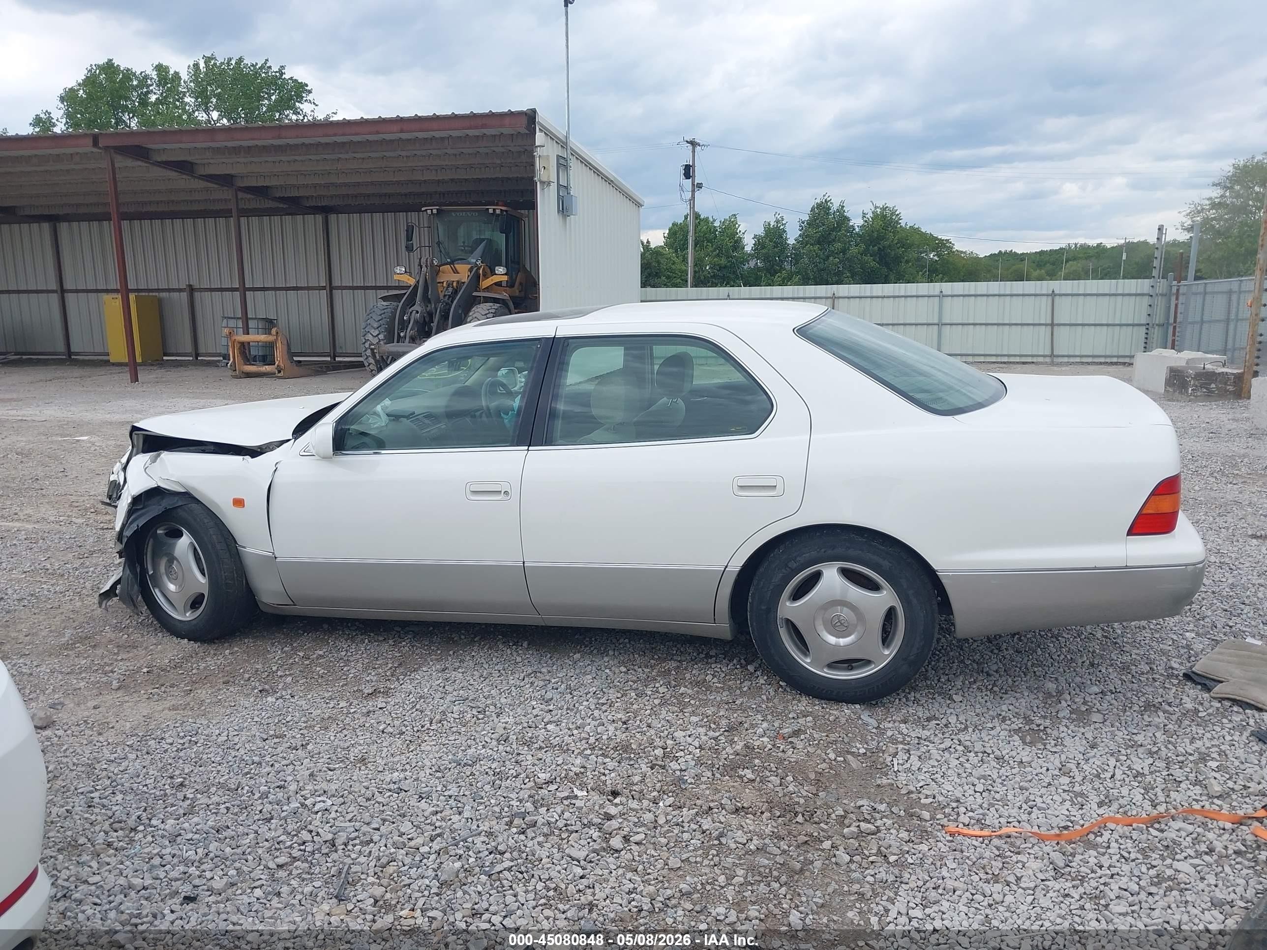 1997 Toyota Celsior   White vin: 00000UCF210072224