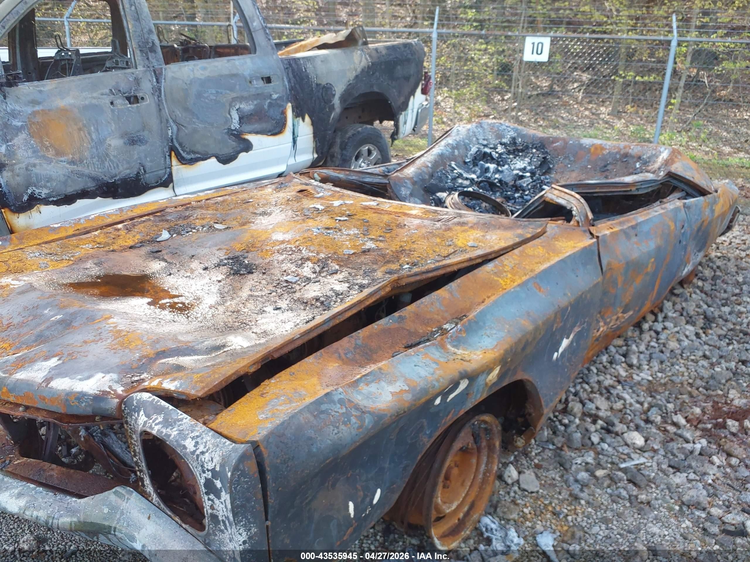 1970 Chevrolet Monte Carlo   Коричневый vin: 0000138570L122770