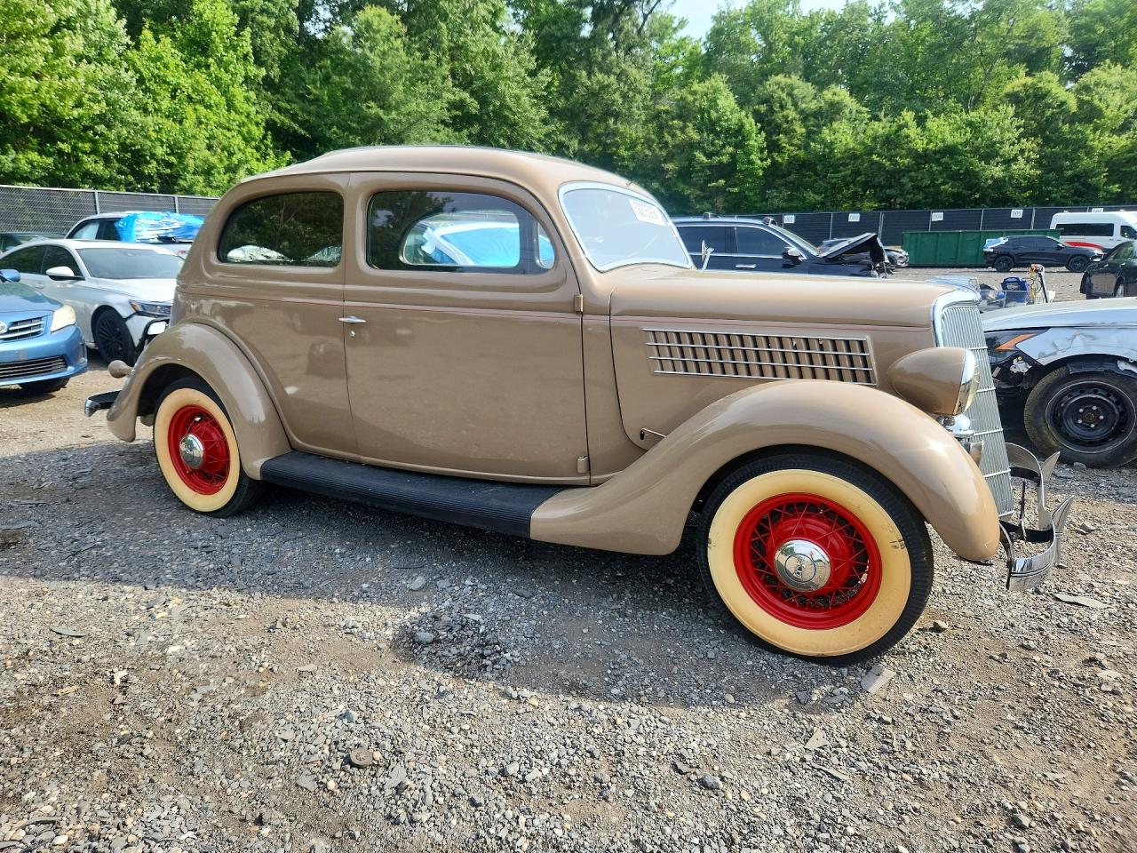 1935 Ford Other Tan vin: 0000182073744