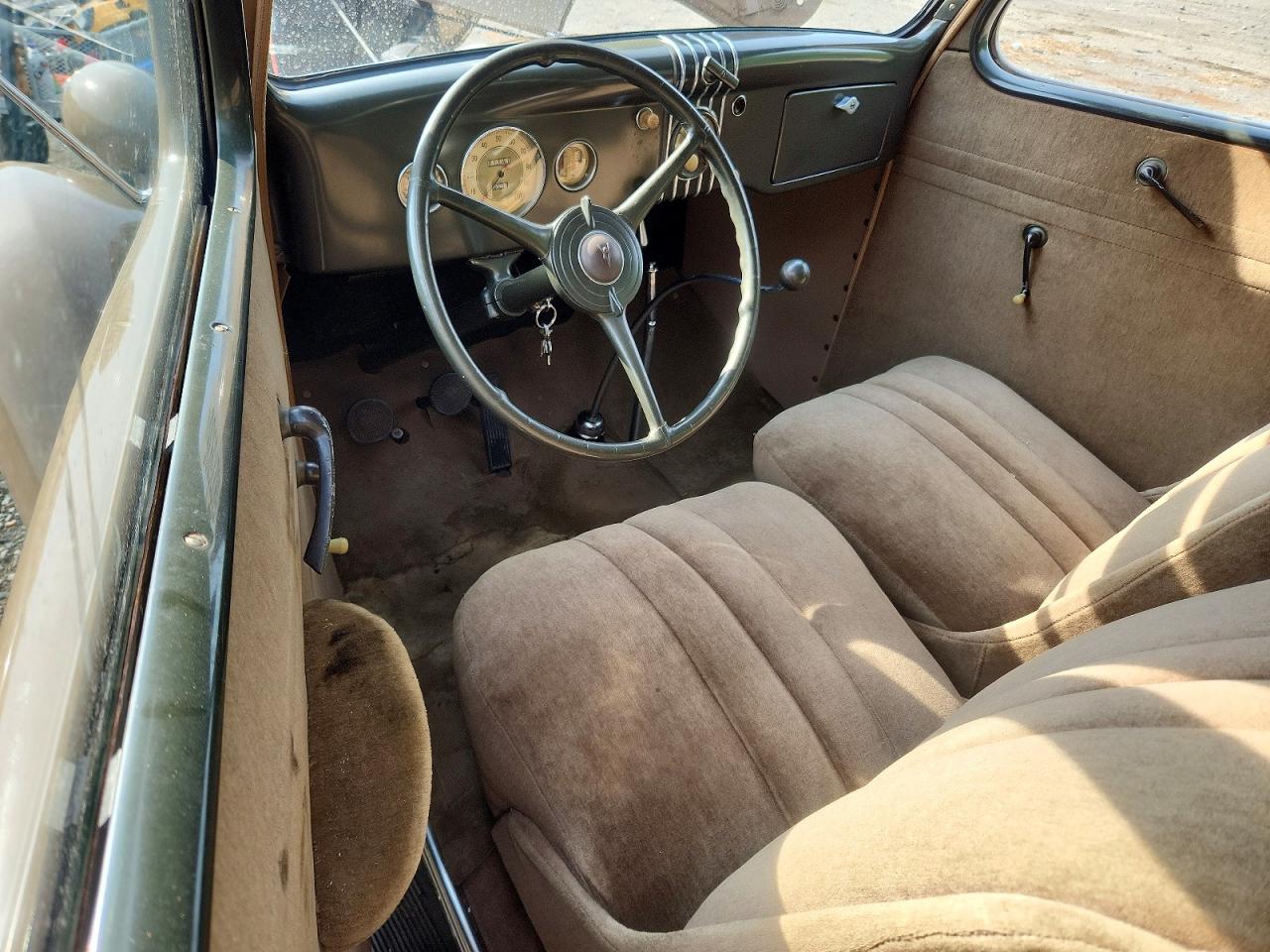 1935 Ford Other Tan vin: 0000182073744