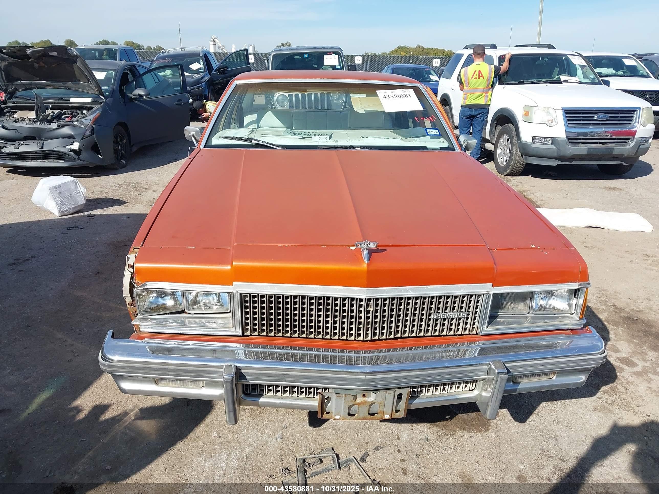 1977 Chevrolet Caprice   Orange vin: 00001N69L7S211531