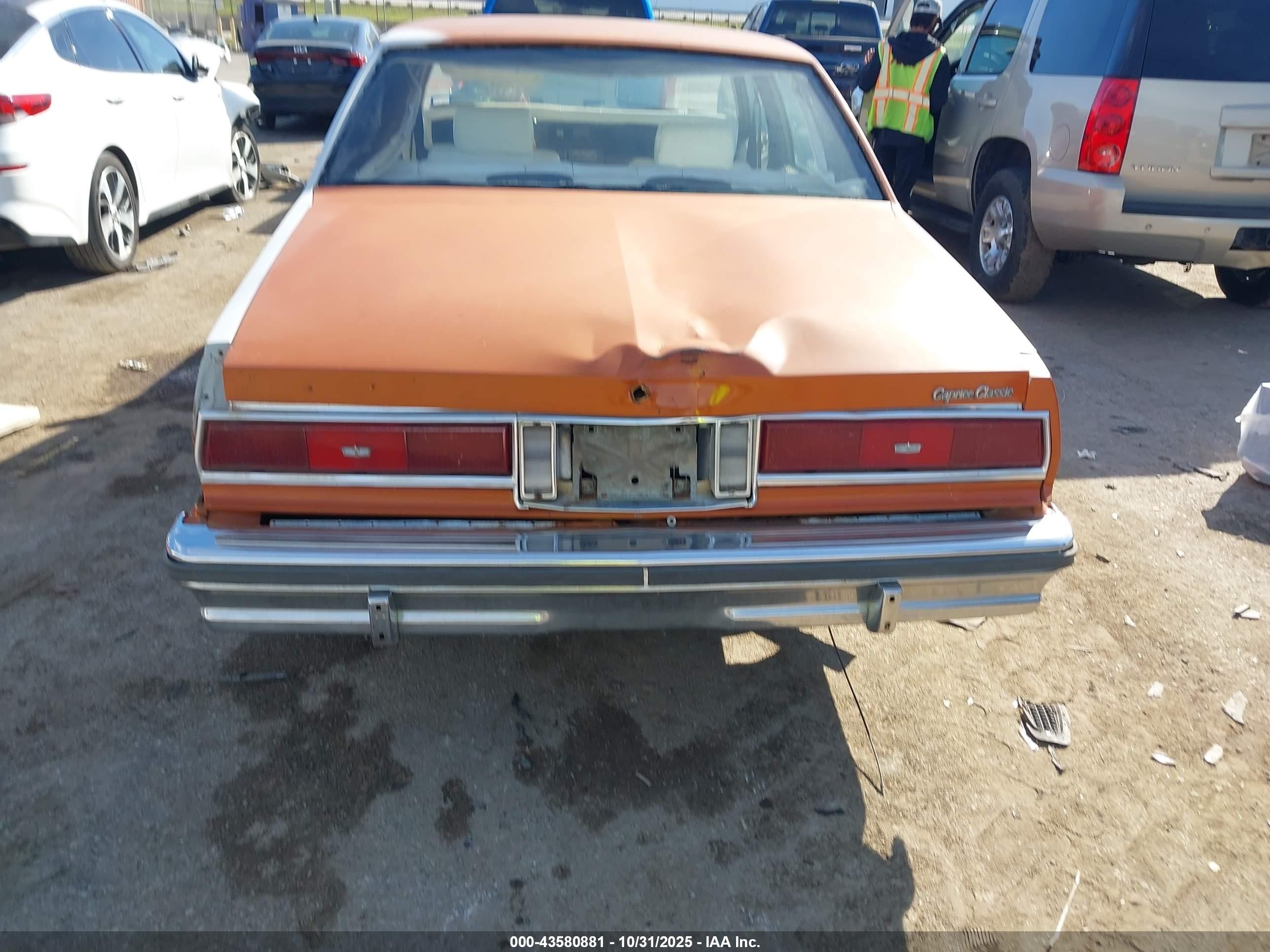 1977 Chevrolet Caprice   Orange vin: 00001N69L7S211531