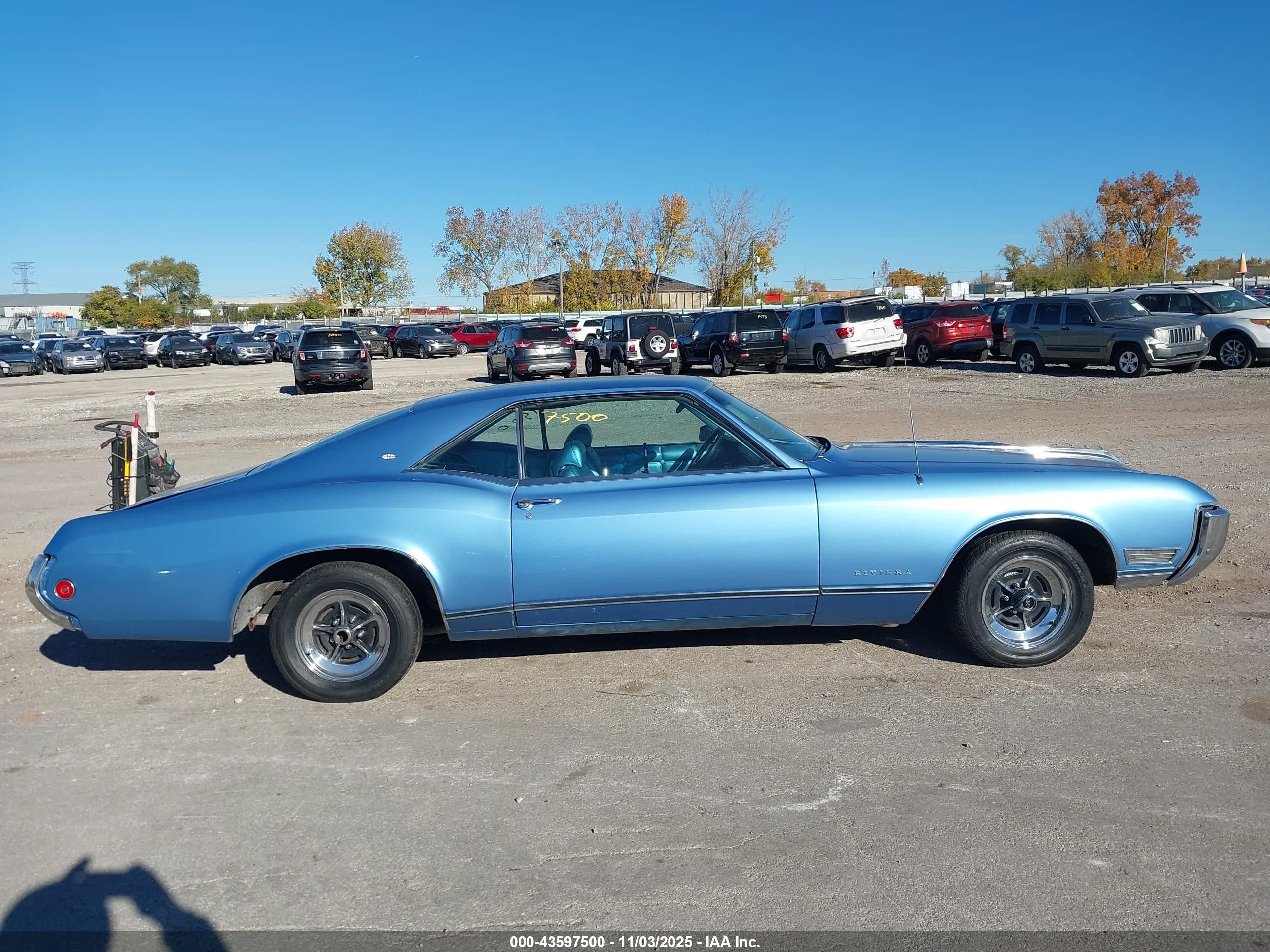 1969 Buick Riviera   Light Blue vin: 0000494879H919909