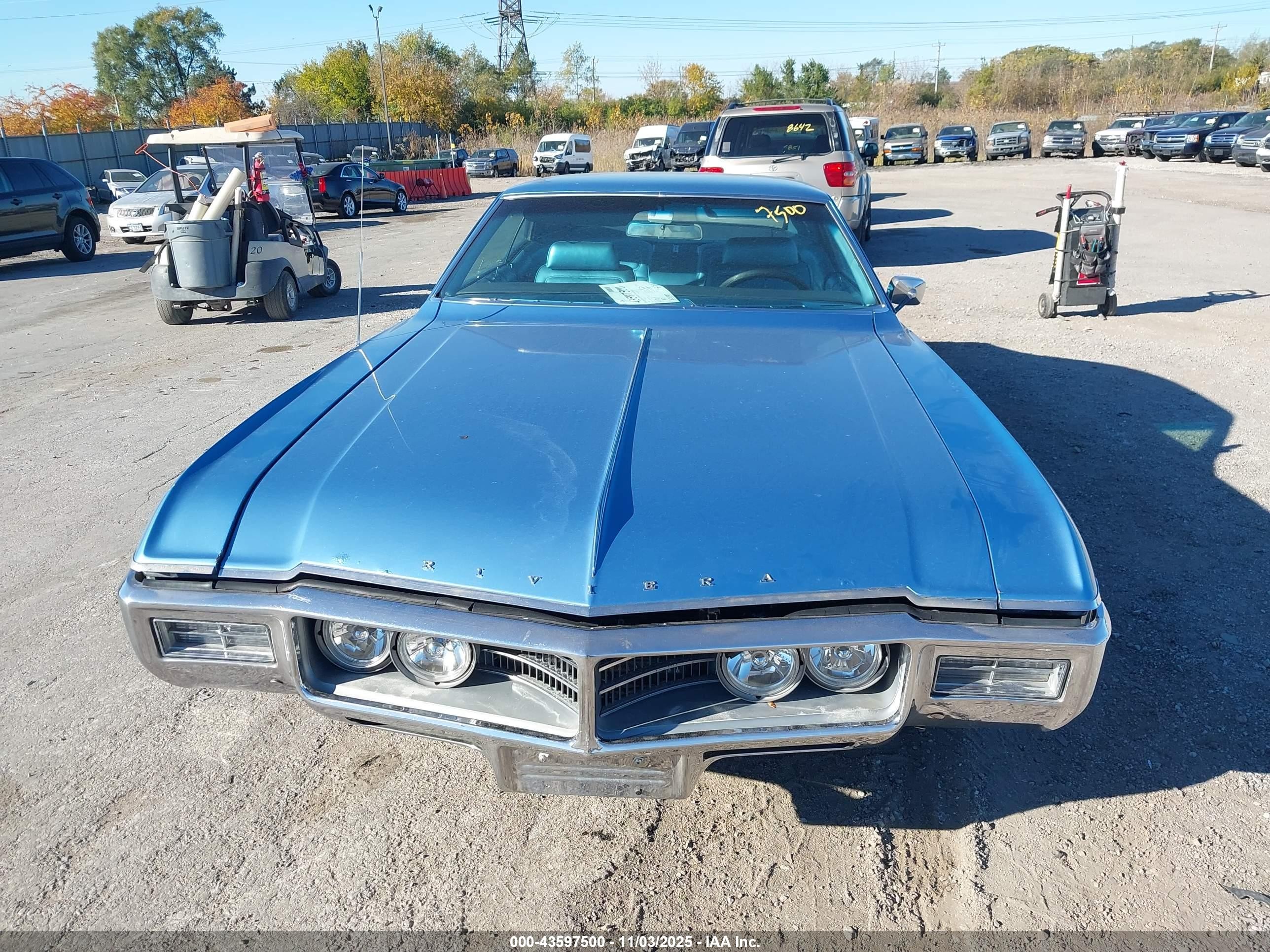 1969 Buick Riviera   Light Blue vin: 0000494879H919909