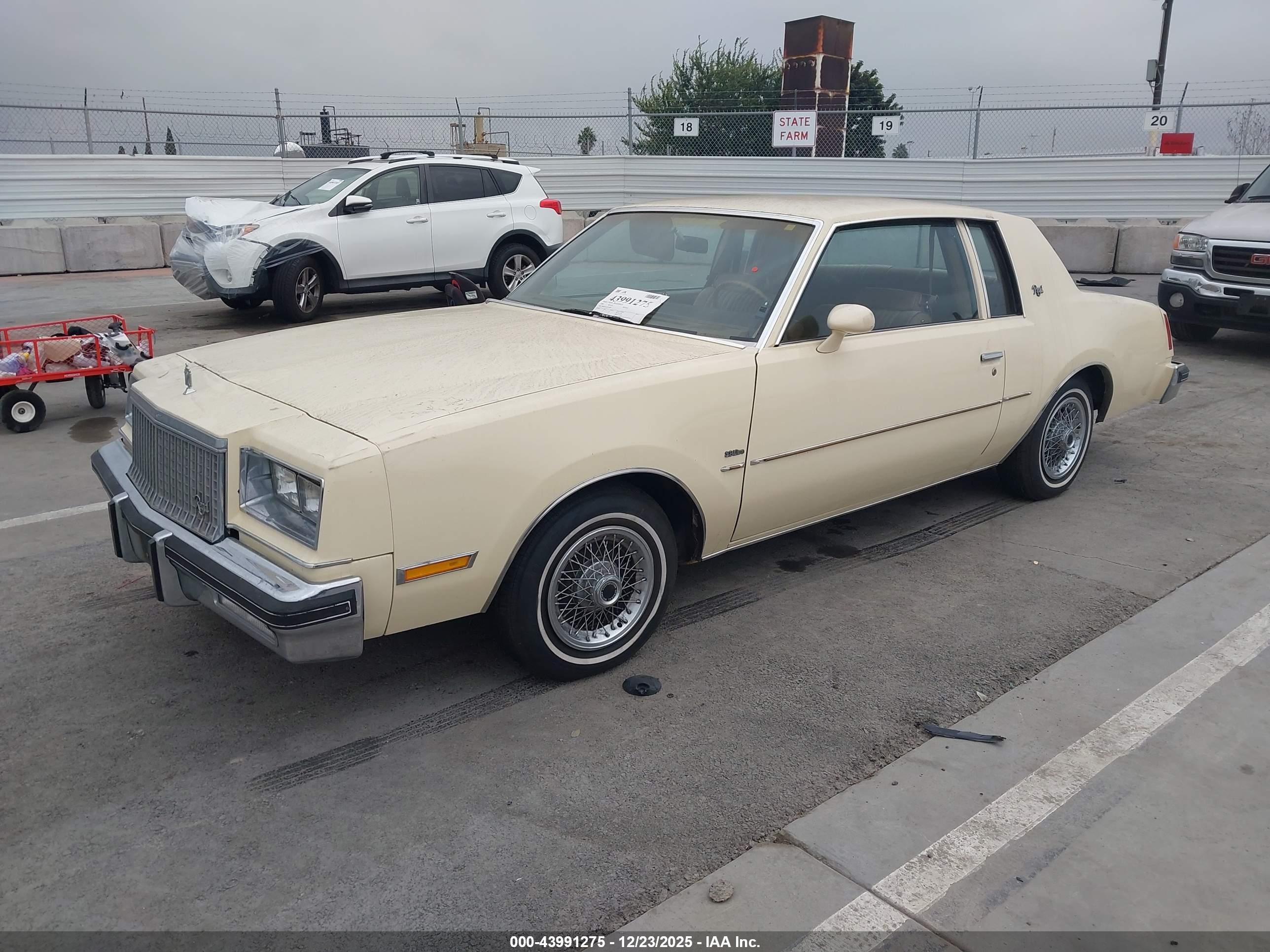 1980 Buick Regal   Cream vin: 00004J47AAZ130699