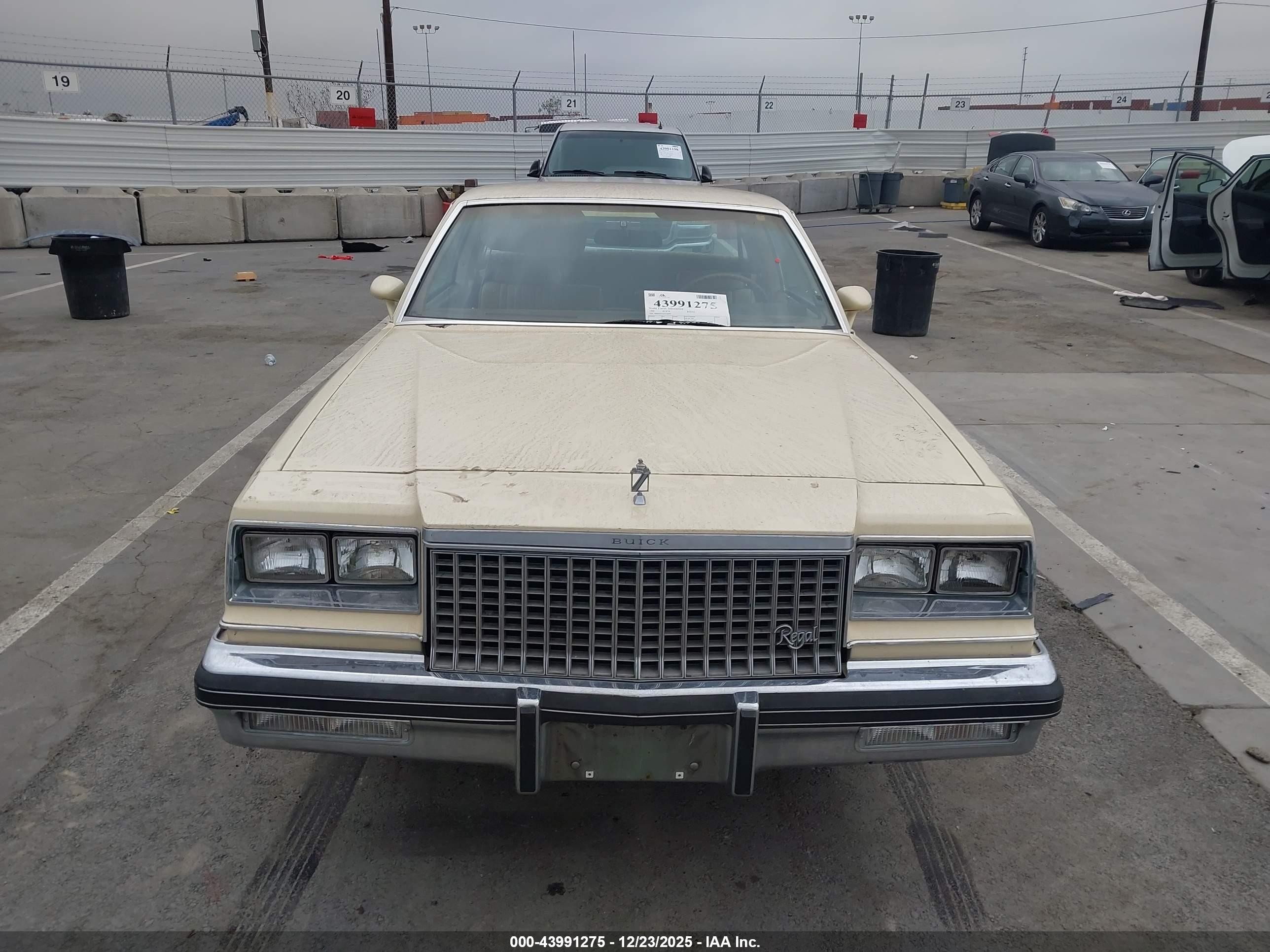 1980 Buick Regal   Cream vin: 00004J47AAZ130699