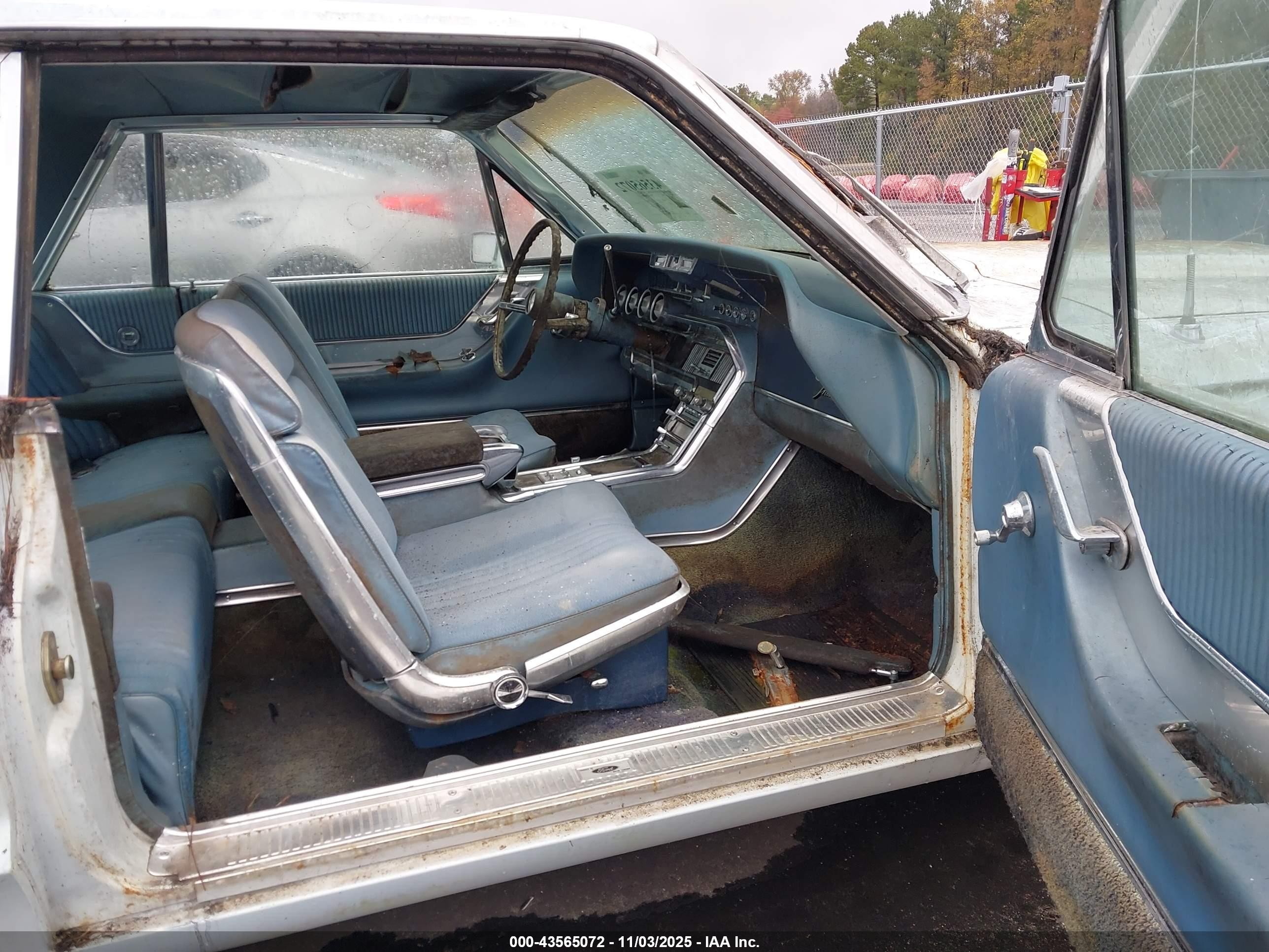 1965 Ford Thunderbird   Белый vin: 00005Y83Z151844  
