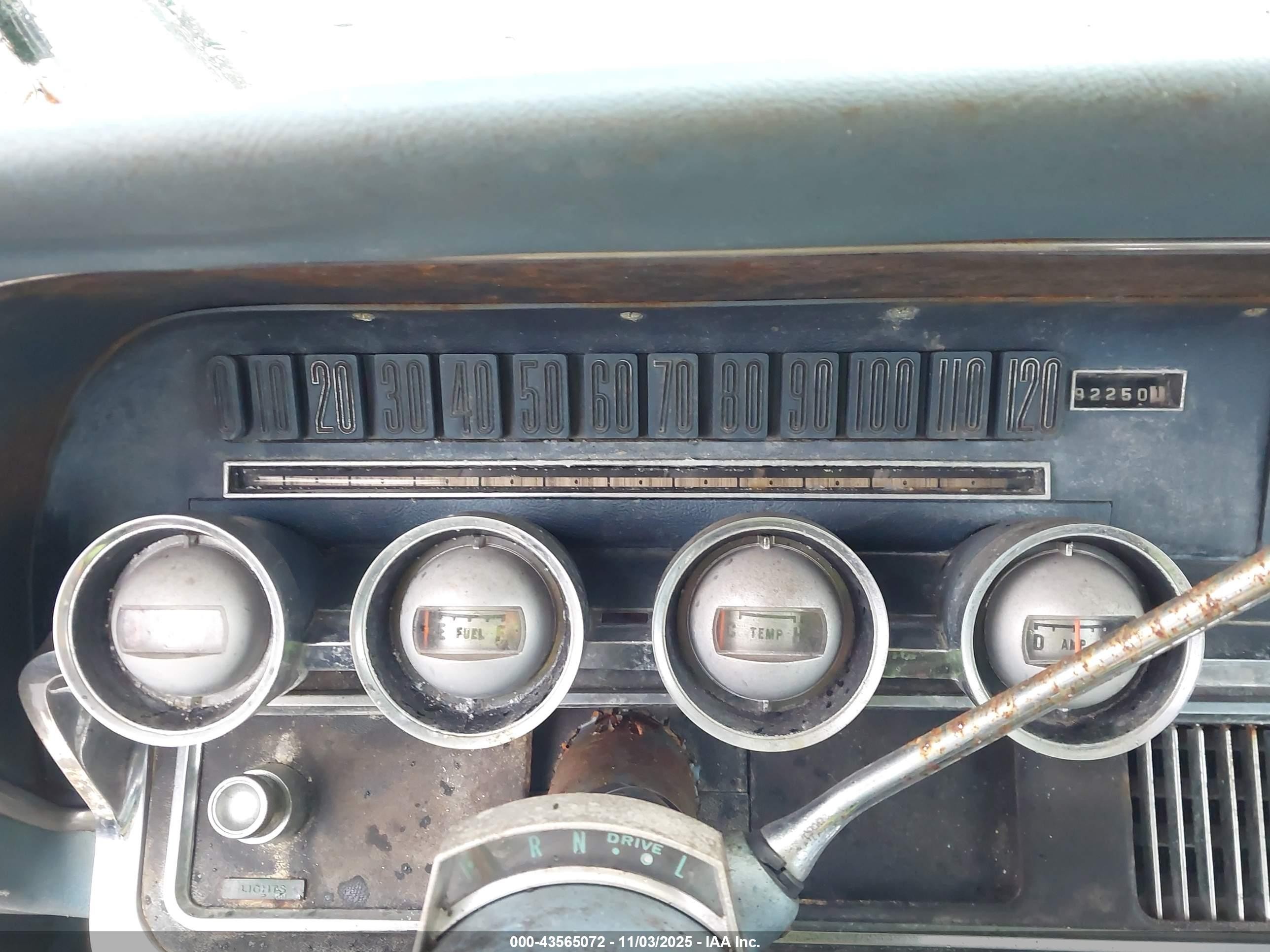 1965 Ford Thunderbird   Белый vin: 00005Y83Z151844  