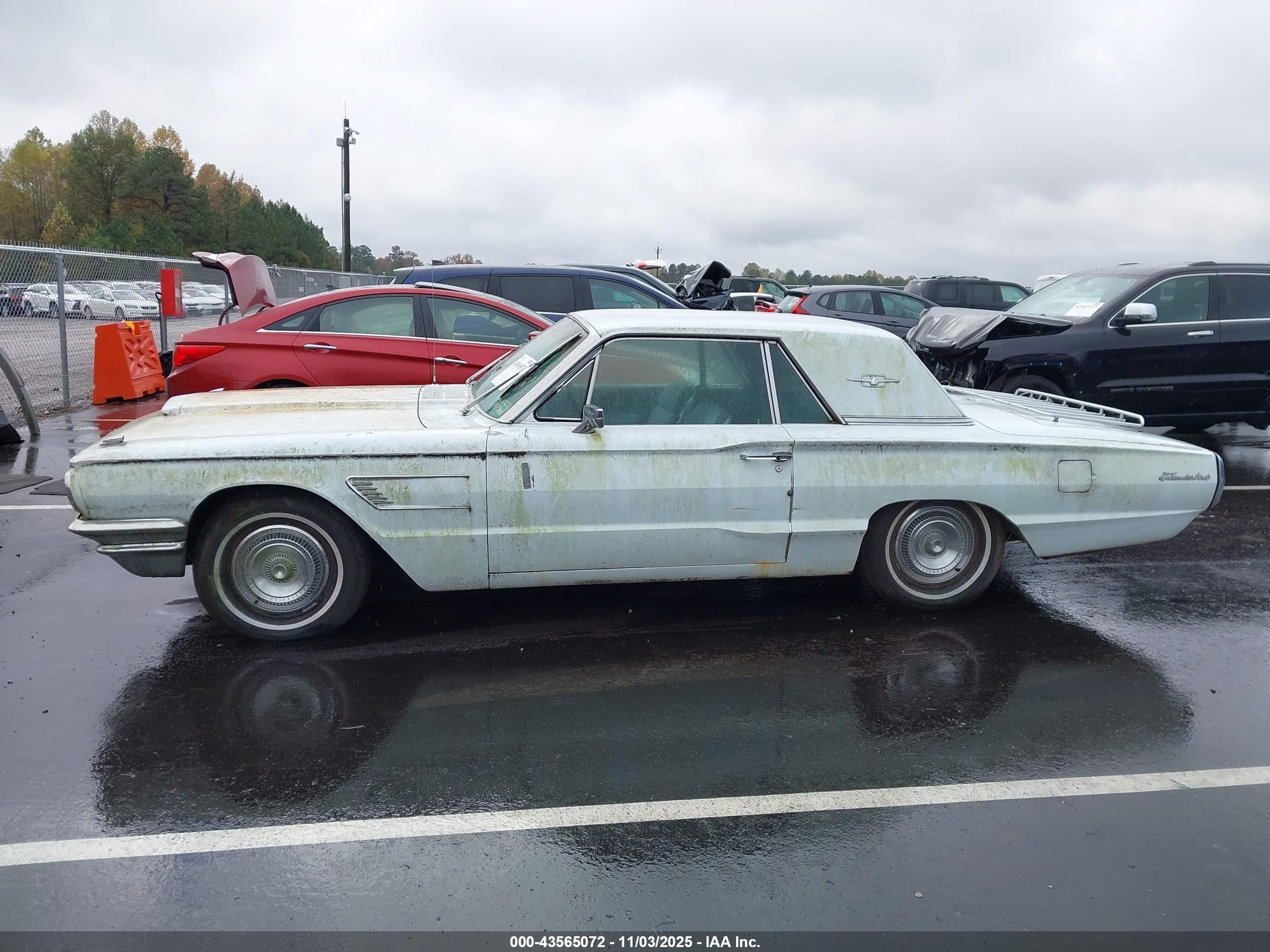 1965 Ford Thunderbird   Белый vin: 00005Y83Z151844  
