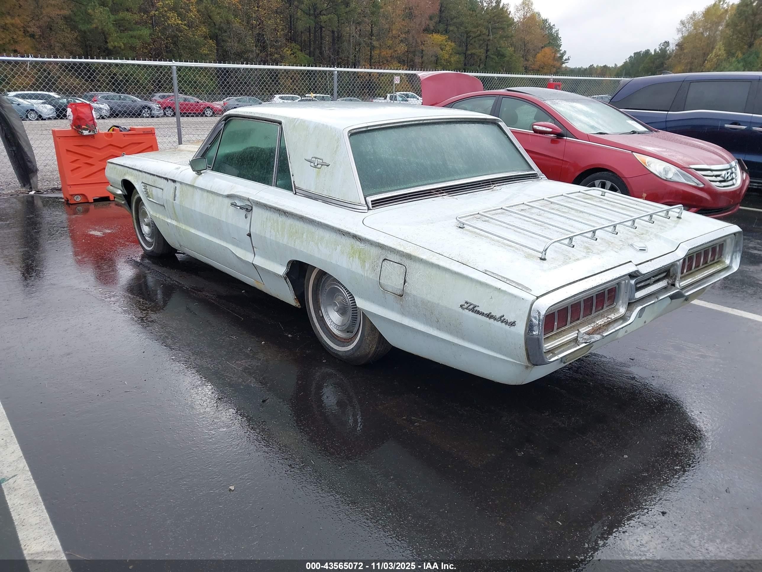 1965 Ford Thunderbird   Белый vin: 00005Y83Z151844  