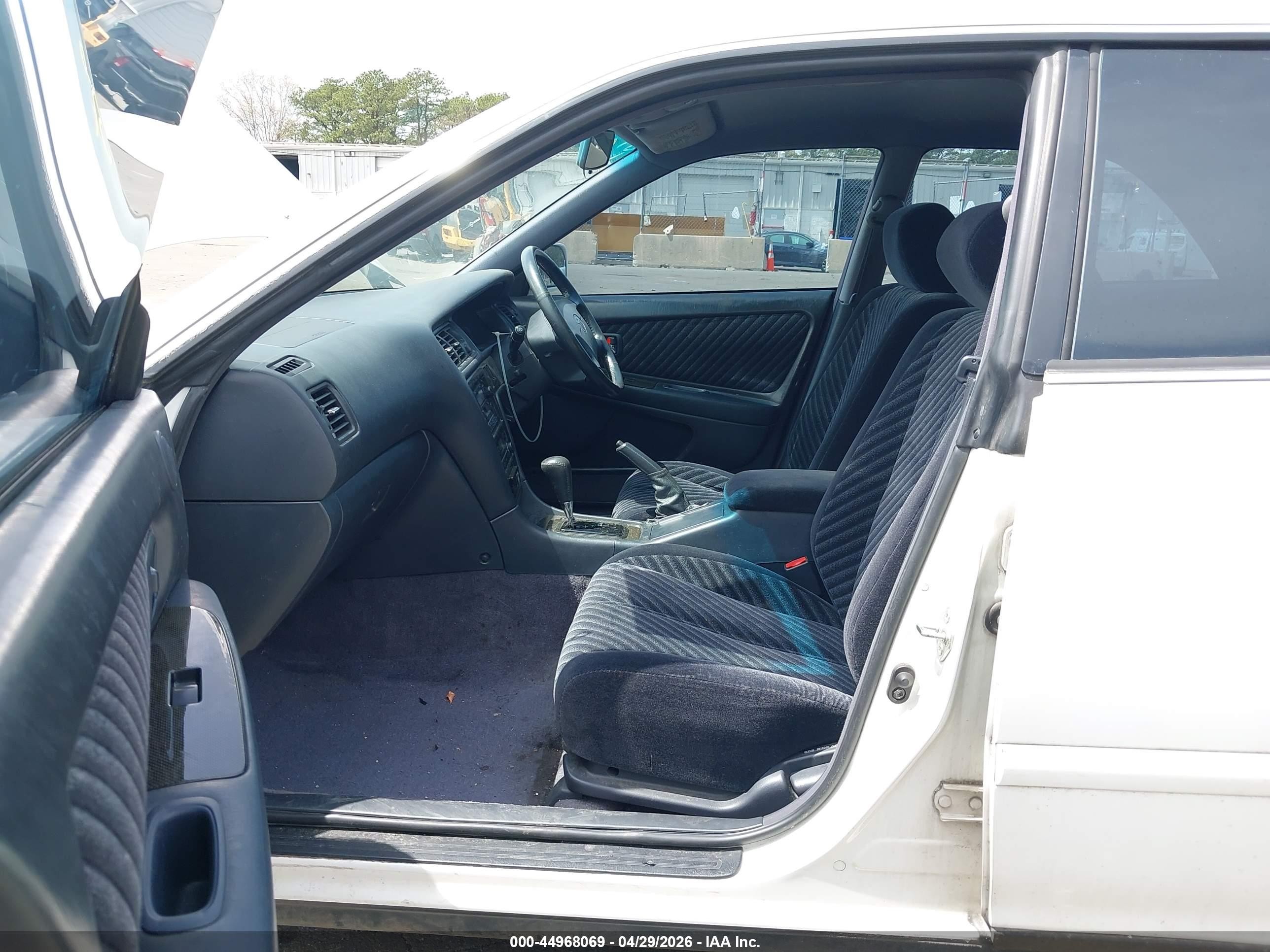 1997 Toyota Tourer   White vin: 0000JZX1006038846