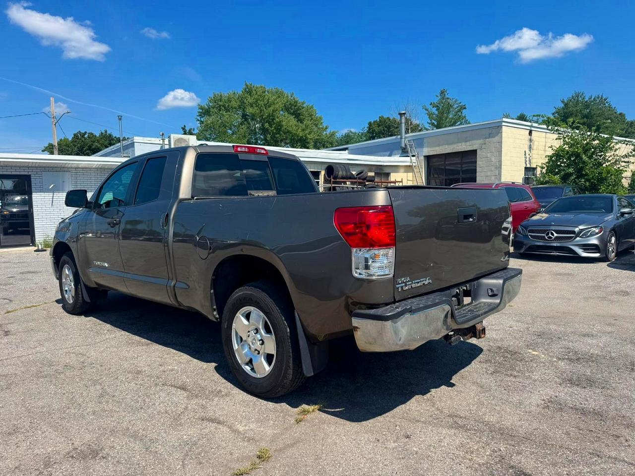 2012 Toyota Tundra Double Cab Sr5 Charcoal vin: 5TFUM5F17CX028327