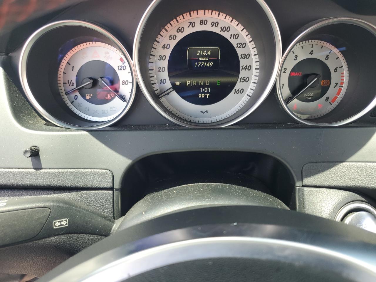 2013 Mercedes-benz C 250 Gray vin: WDDGF4HB5DR270892