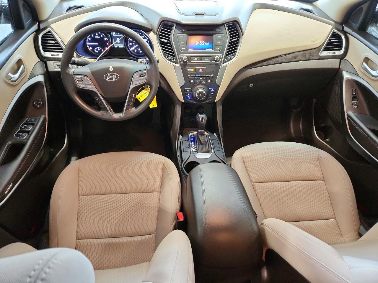 2018 Hyundai Santa Fe Sport 2.4l Белый vin: 5NMZTDLB7JH062872
