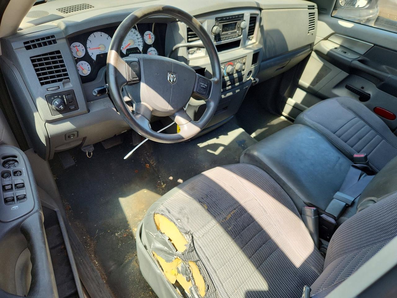 2008 Dodge Ram 1500 St Silver vin: 1D7HA18N28J126779