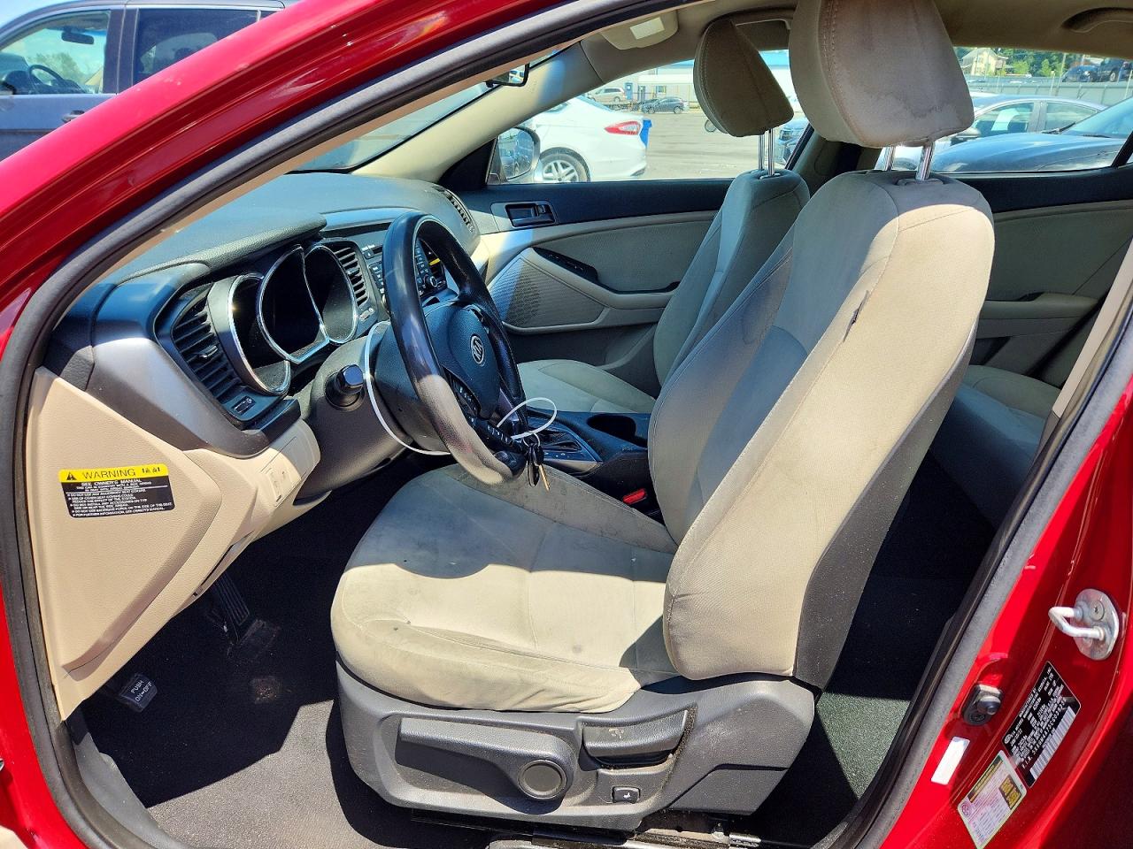 2012 Kia Optima Lx Красный vin: 5XXGM4A75CG039336