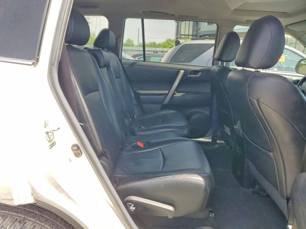2012 Toyota Highlander Se Белый vin: 5TDBK3EH4CS094923