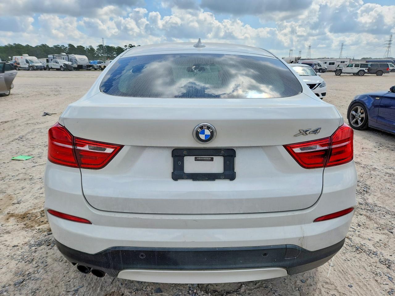 2015 Bmw X4 Xdrive28i Белый vin: 5UXXW3C53F0M88731