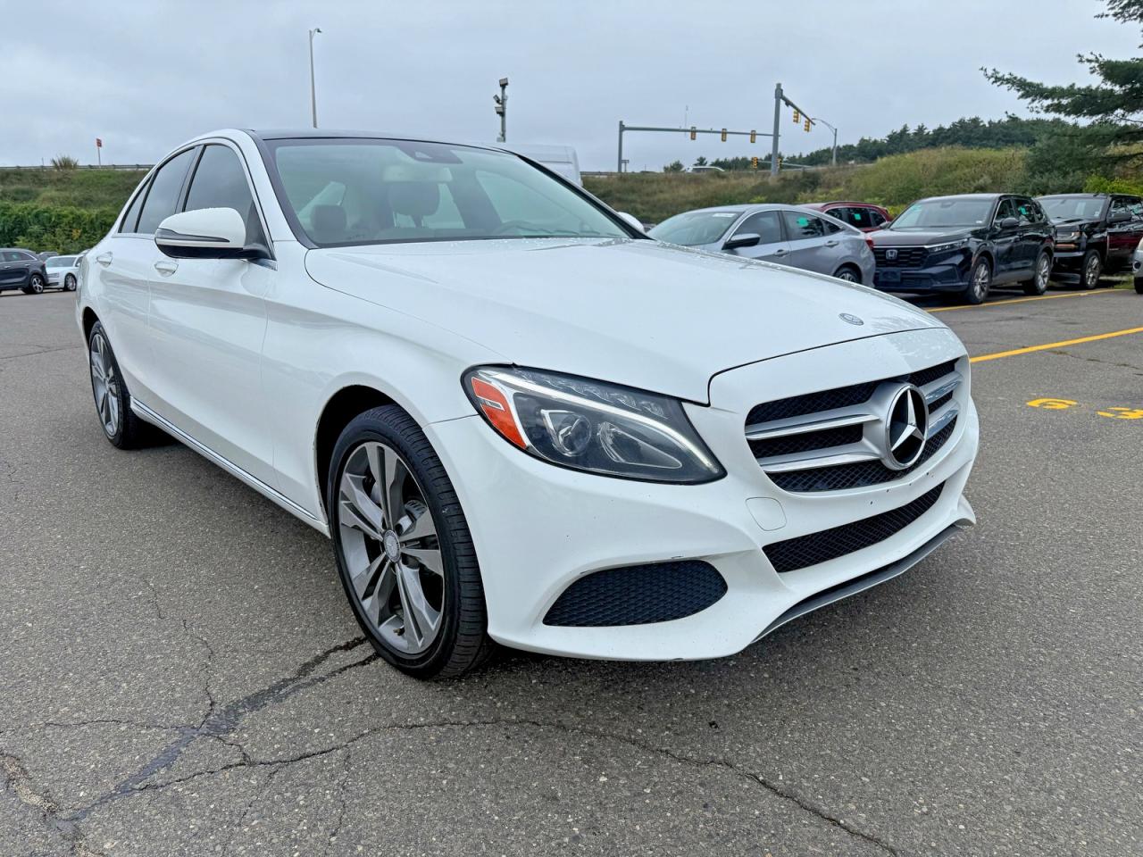 2017 Mercedes-benz C 300 4matic White vin: 55SWF4KB7HU198313