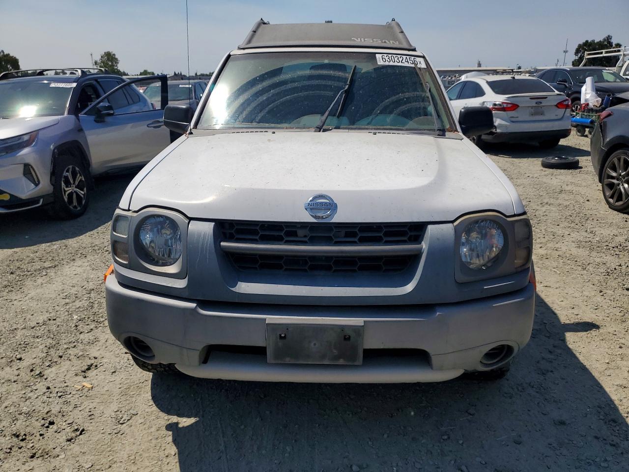 2004 Nissan Xterra Xe White vin: 5N1ED28Y54C601579