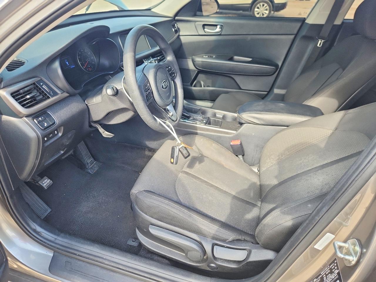 2018 Kia Optima Lx Gray vin: 5XXGT4L3XJG225092