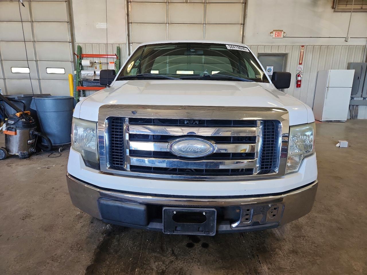2009 Ford F150 White vin: 1FTRF12W89KA34718