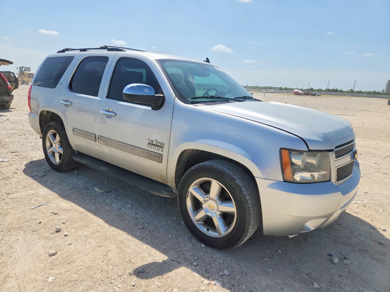 2014 Chevrolet Tahoe C1500 Lt Silver vin: 1GNSCBE02ER140873