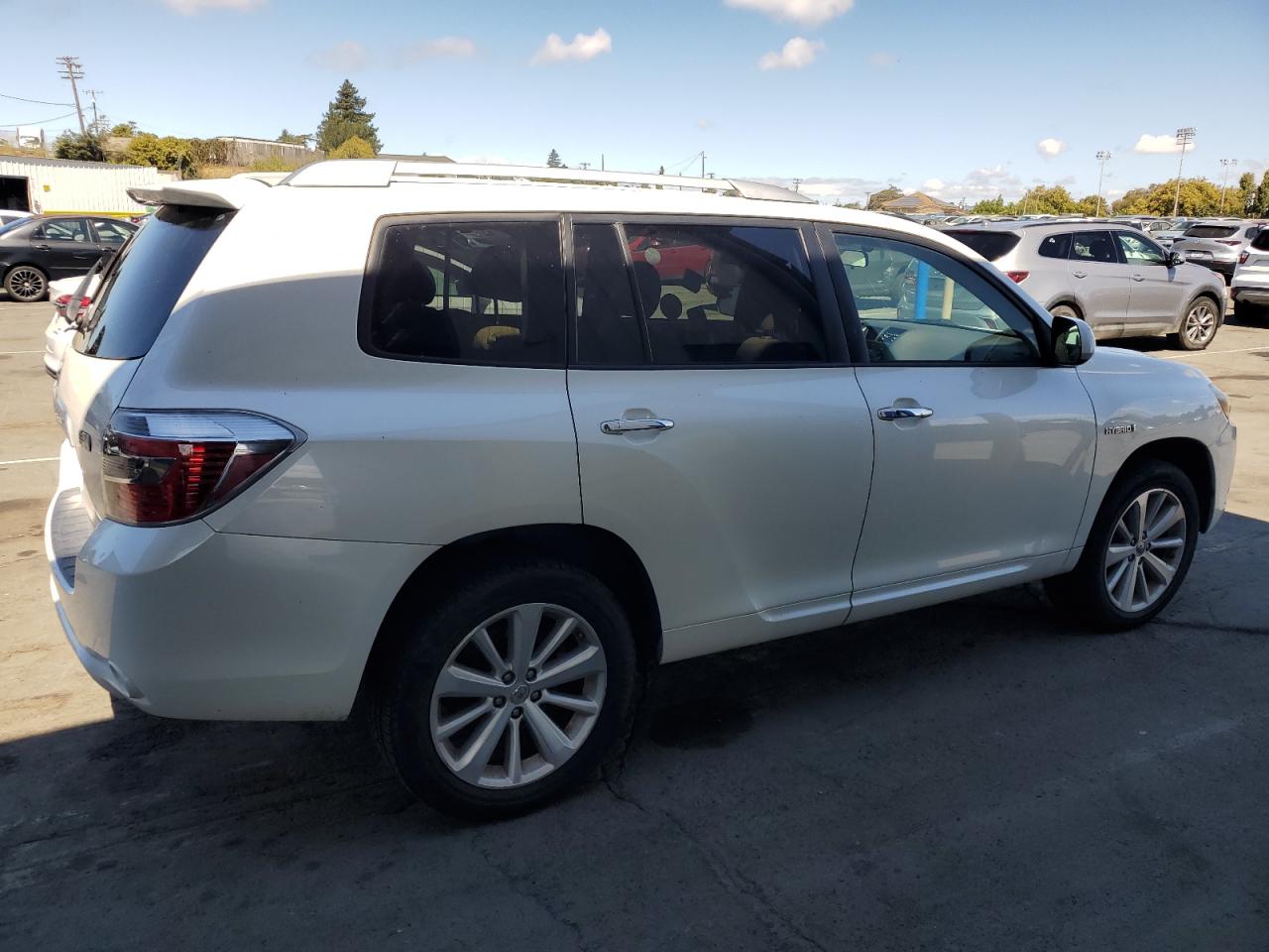 2009 Toyota Highlander Hybrid White vin: JTEEW41A092036691