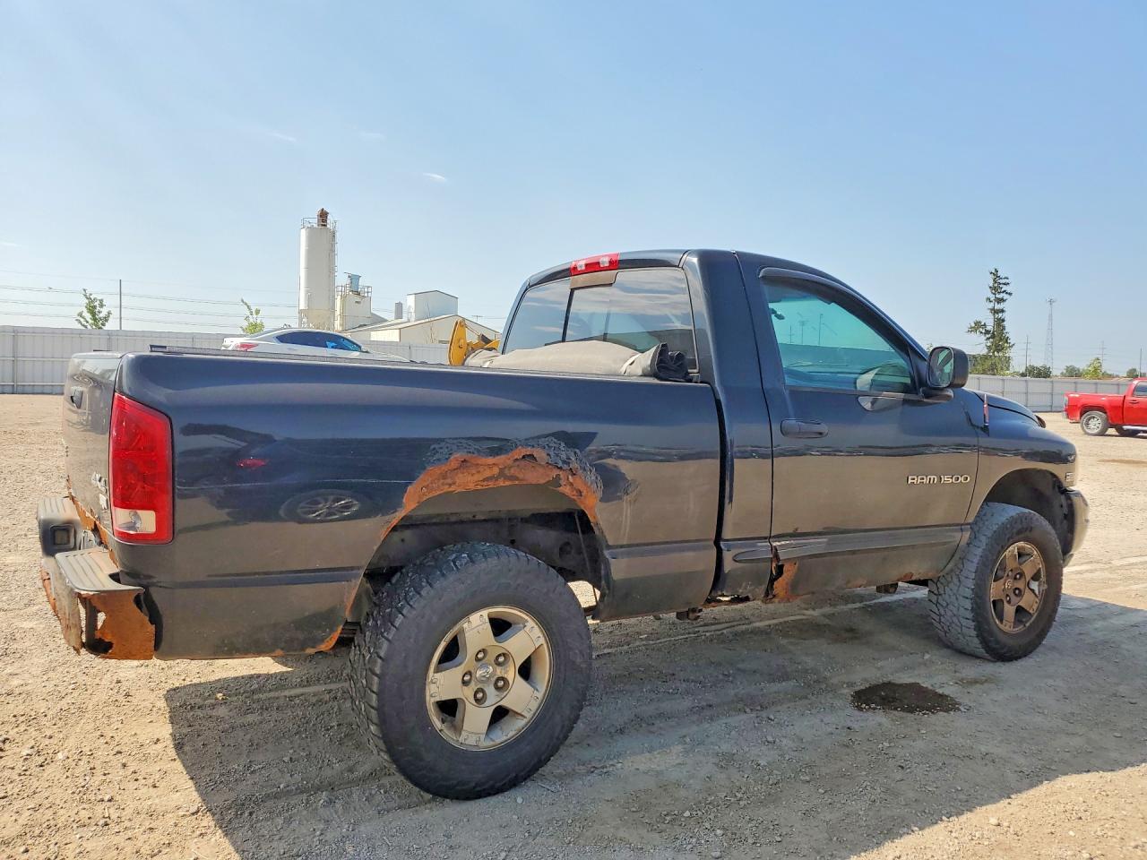 2004 Dodge Ram 1500 St Black vin: 1D7HU16D24J191675
