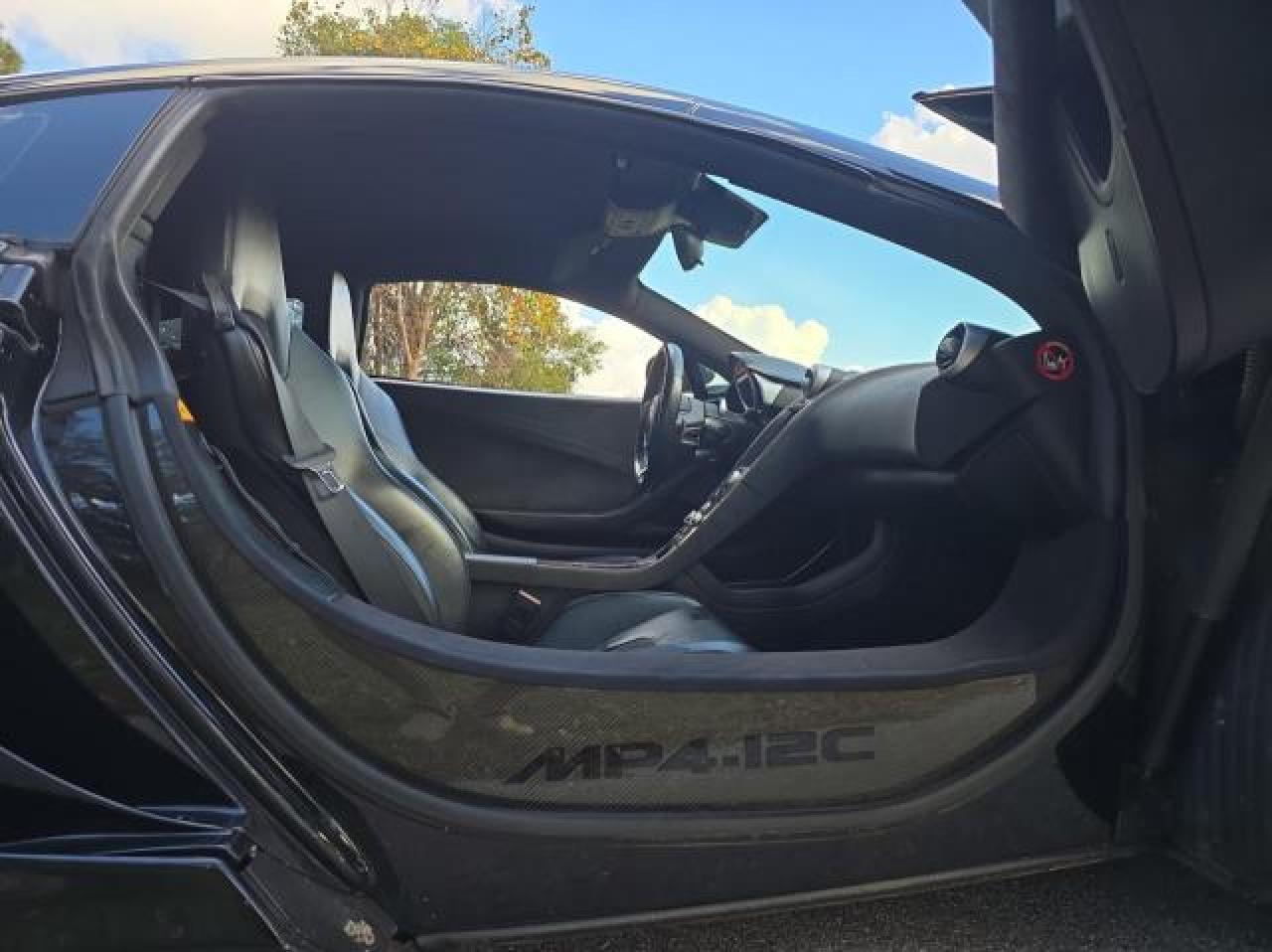 2012 Mclaren Automotive Mp4-12c Black vin: SBM11AAA5CW001118
