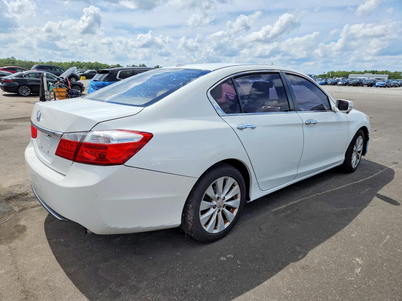 2015 Honda Accord Exl White vin: 1HGCR2F82FA031864